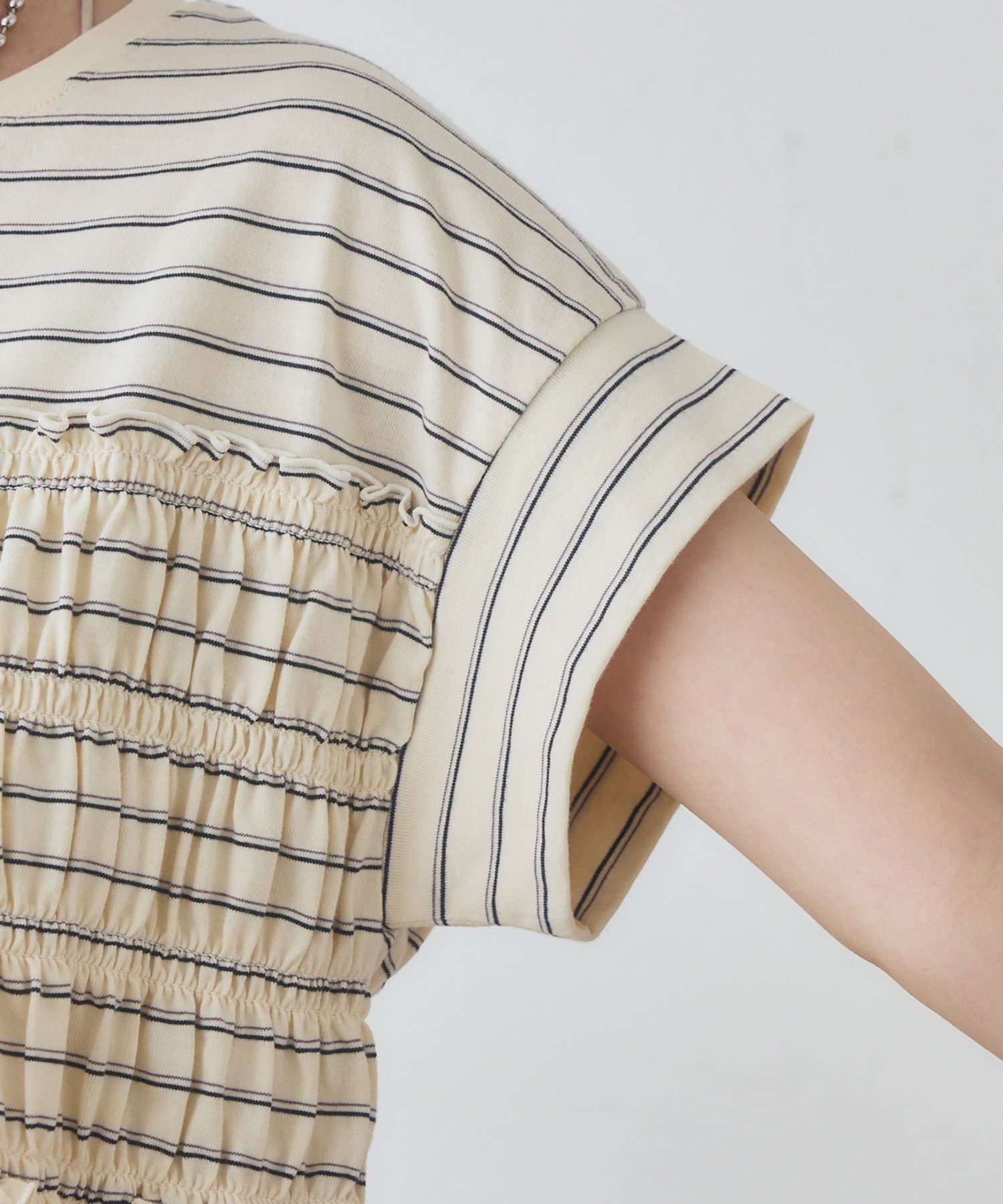DISCOAT(ディスコート) ボーダーシャーリングTシャツ
