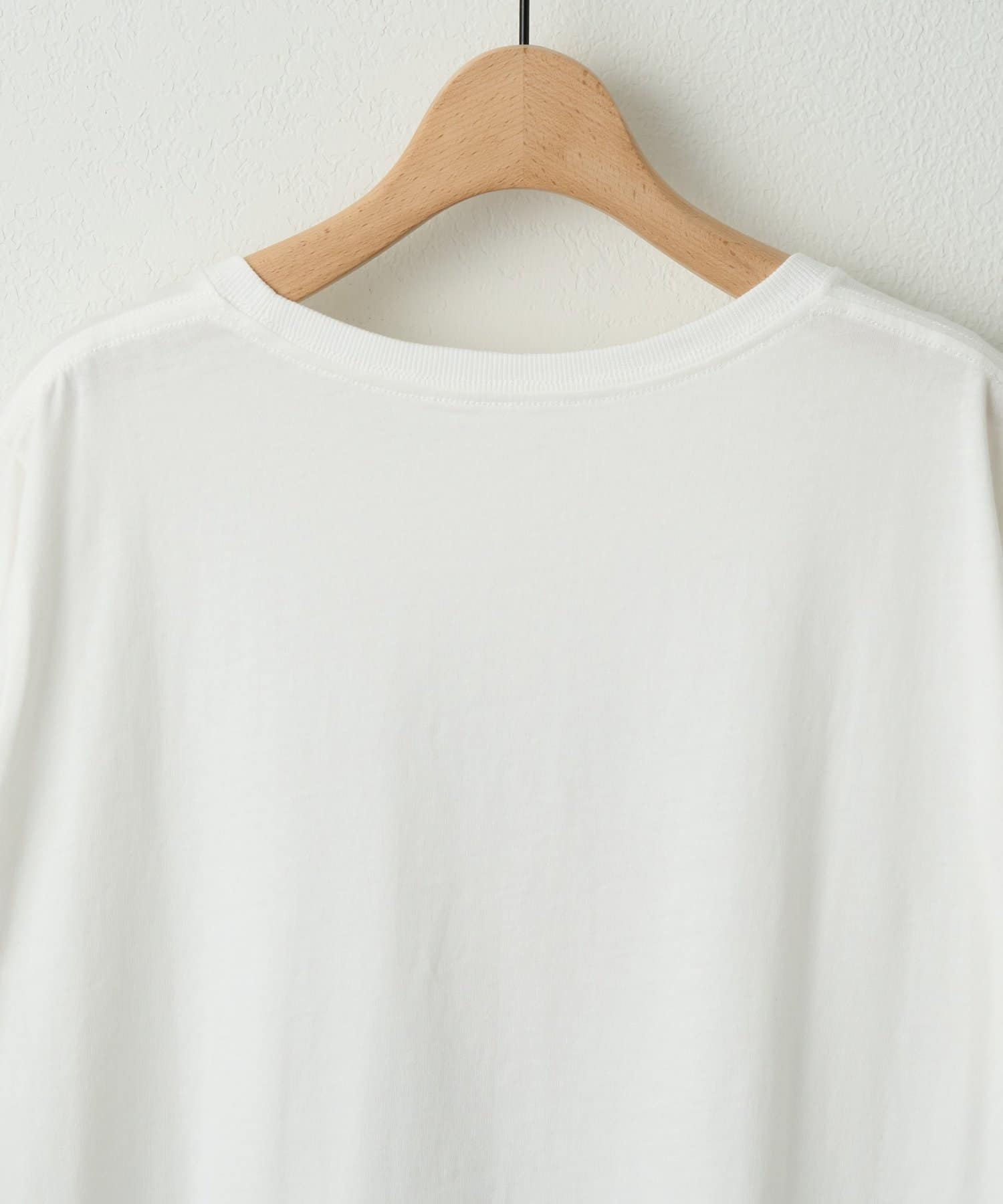 DISCOAT(ディスコート) 【Noka】アートTシャツ