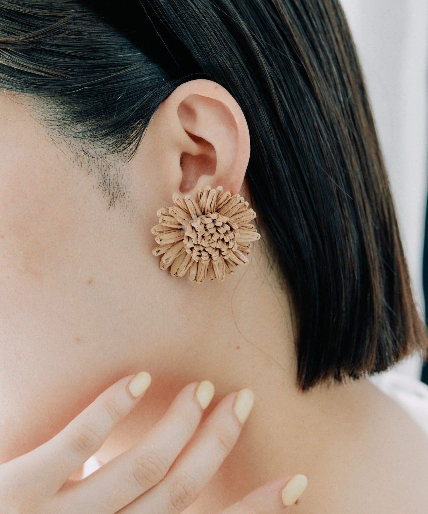 ear PAPILLONNER(イア パピヨネ) ラタンフラワーピアス