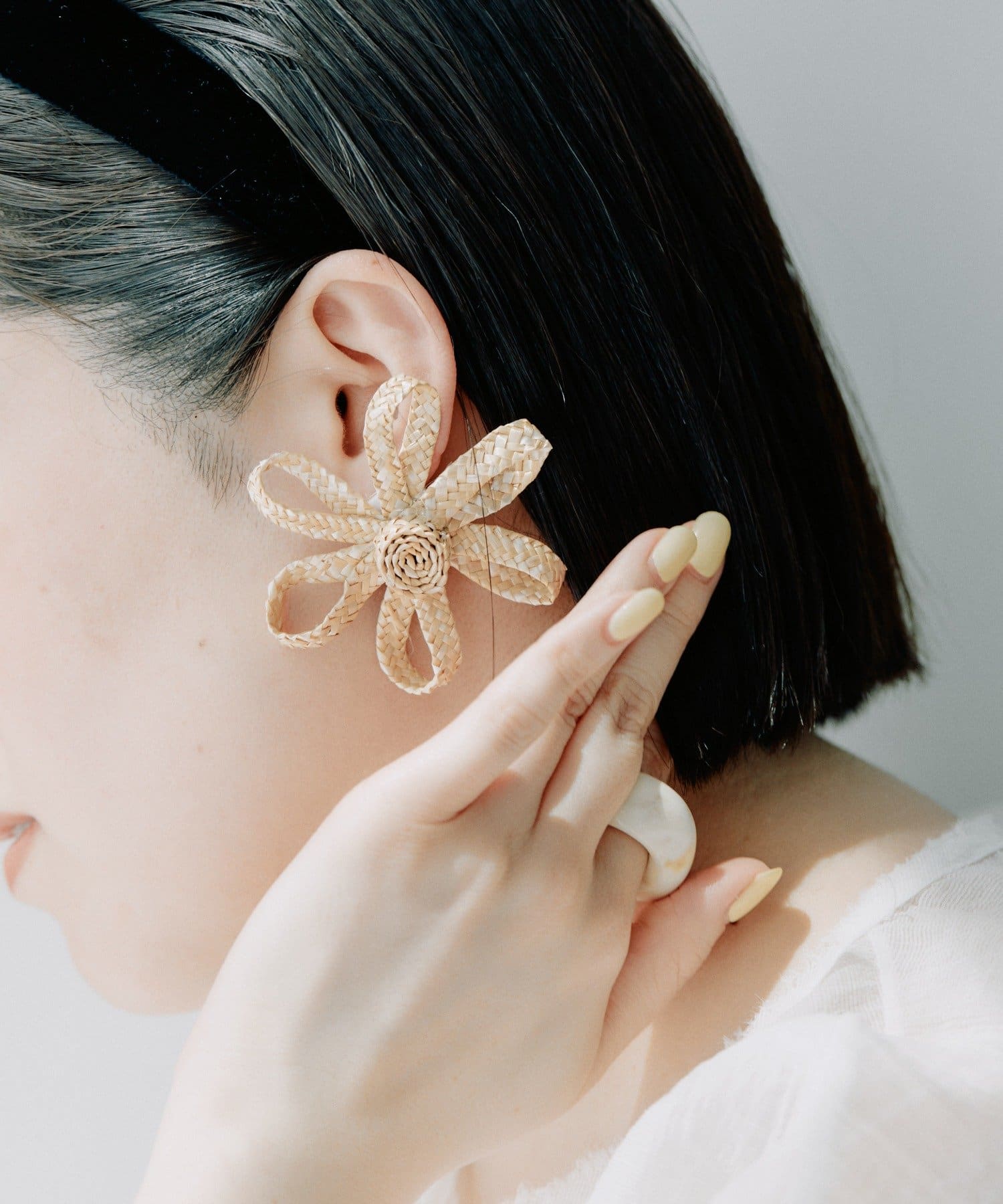 ear PAPILLONNER(イア パピヨネ) BIGラタンフラワーピアス