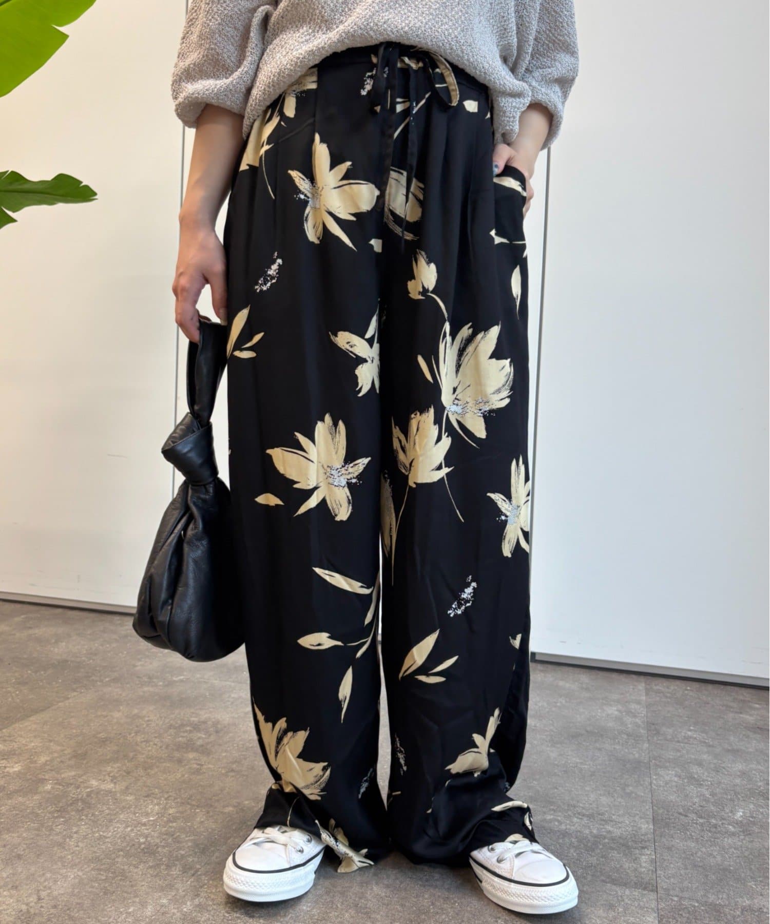 Jena　espace merveilleux(ジェナ　エスパスメルヴェイユ) ボタニカルパンツ