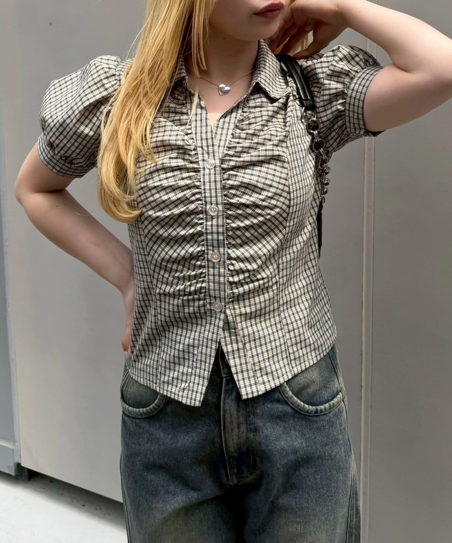 NICE CLAUP / OLIVE des OLIVE OUTLET(ナイスクラップ  / オリーブ デ オリーブ アウトレット) 【@_puni.moe企画】【全方位可愛く】後ろレースUPギャザーブラウス