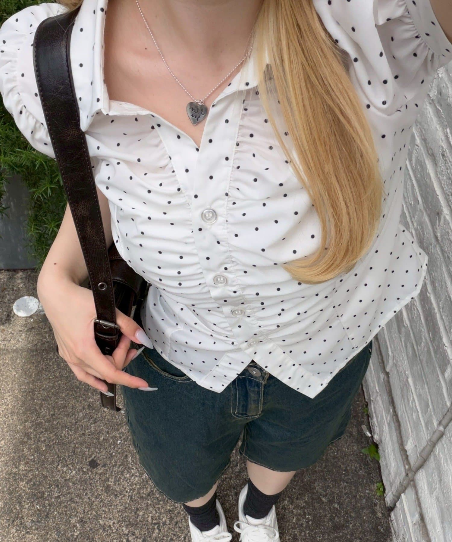 NICE CLAUP / OLIVE des OLIVE OUTLET(ナイスクラップ  / オリーブ デ オリーブ アウトレット) 【@_puni.moe企画】【全方位可愛く】後ろレースUPギャザーブラウス