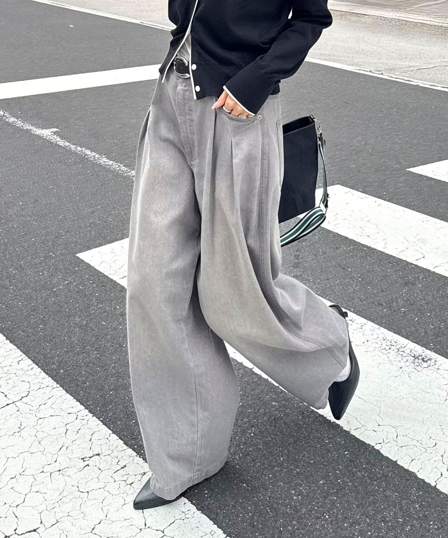 FREDY & GLOSTER(フレディ アンド グロスター) ライトオンスタックデニムパンツ