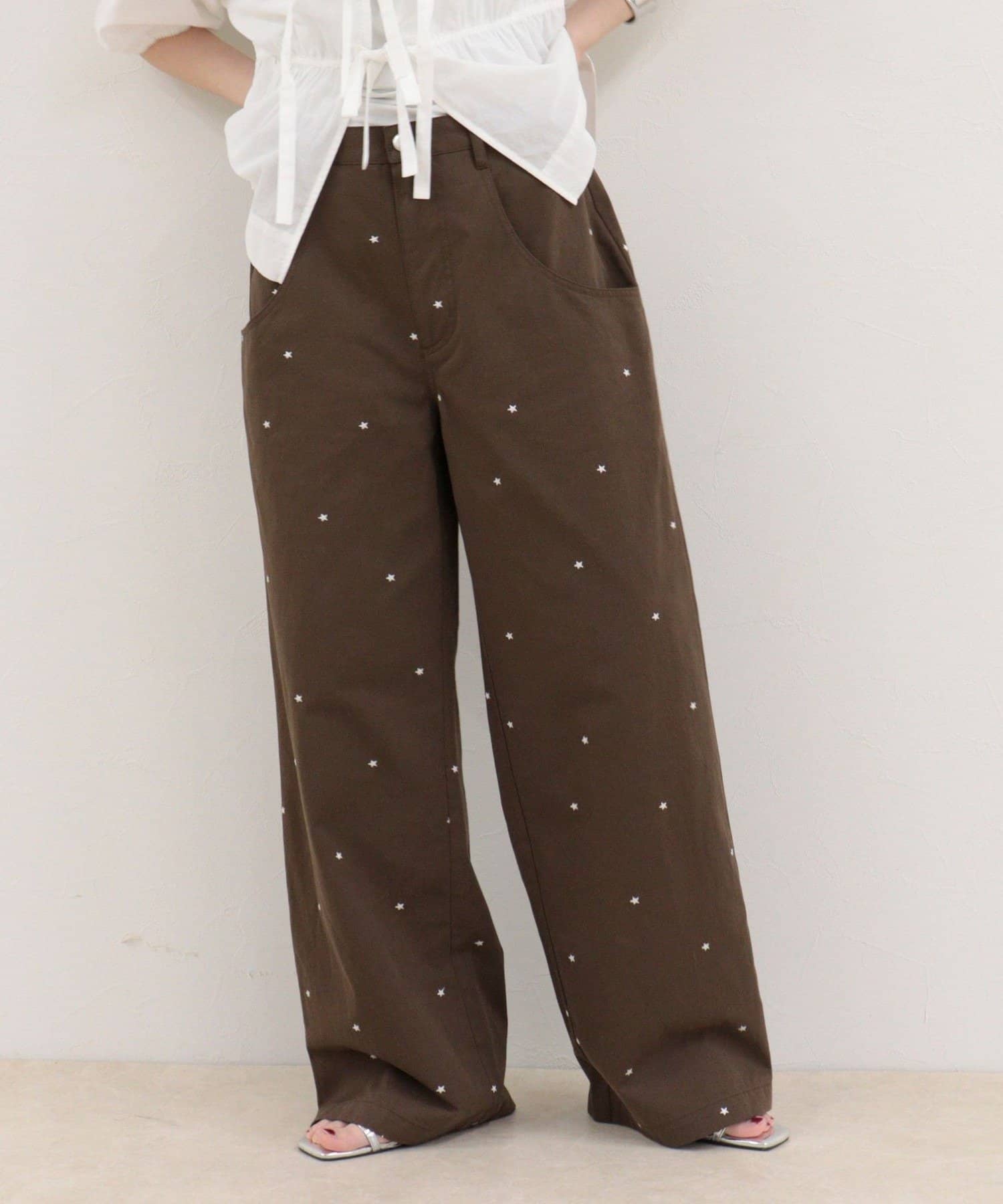 FREDY & GLOSTER(フレディ アンド グロスター) 刺しゅう入りコットンツイルルーズパンツ