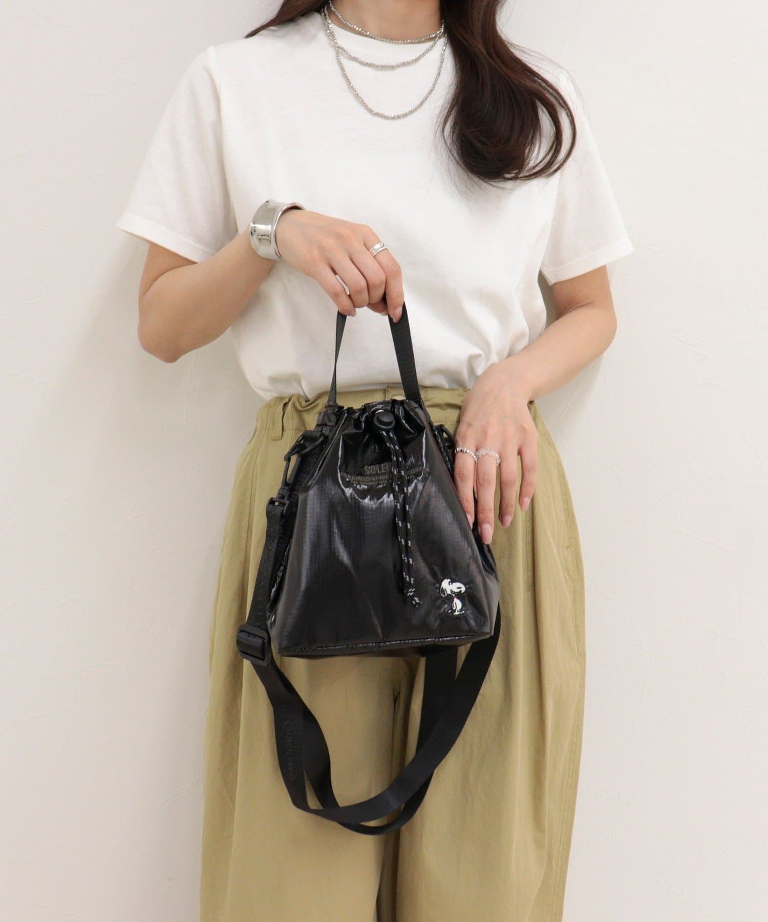 FREDY & GLOSTER(フレディ アンド グロスター) 【PEANUTS/ピーナッツ】撥水巾着ショルダーバッグ