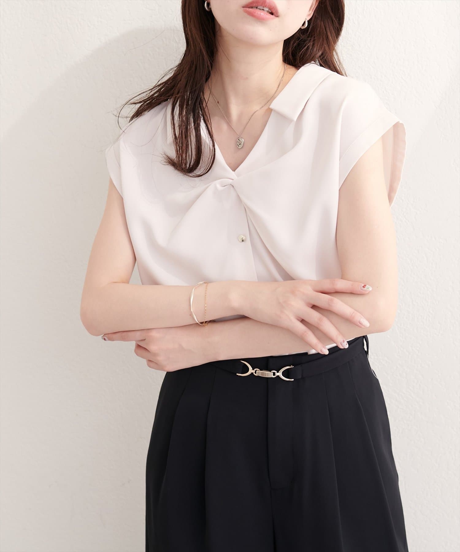 natural couture(ナチュラルクチュール) ねじりデザインブラウス