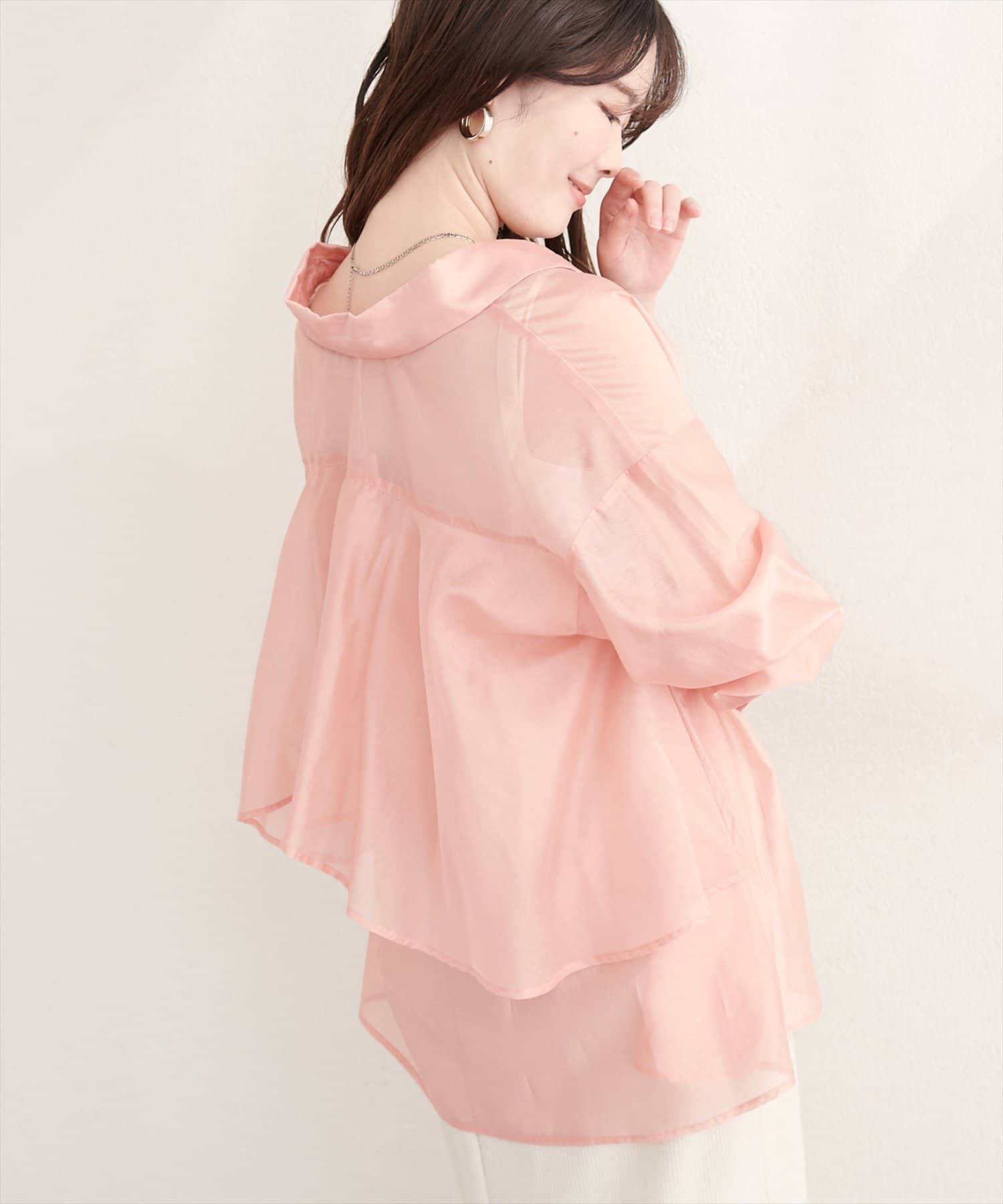 natural couture(ナチュラルクチュール) 【sherbet line】接触冷感バックフリルシアーシャツ