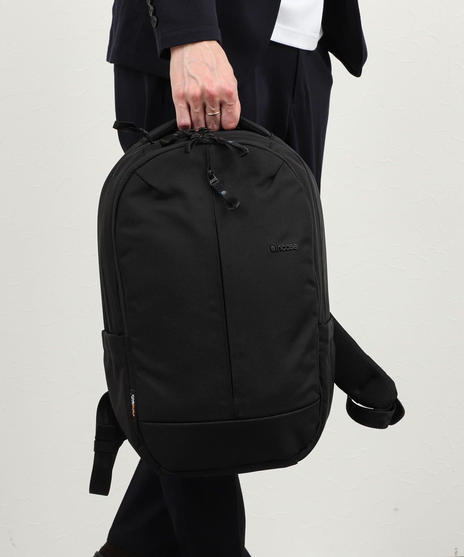 NOLLEY'S(ノーリーズ) 【Incase/インケース】Tracks Backpack 18L