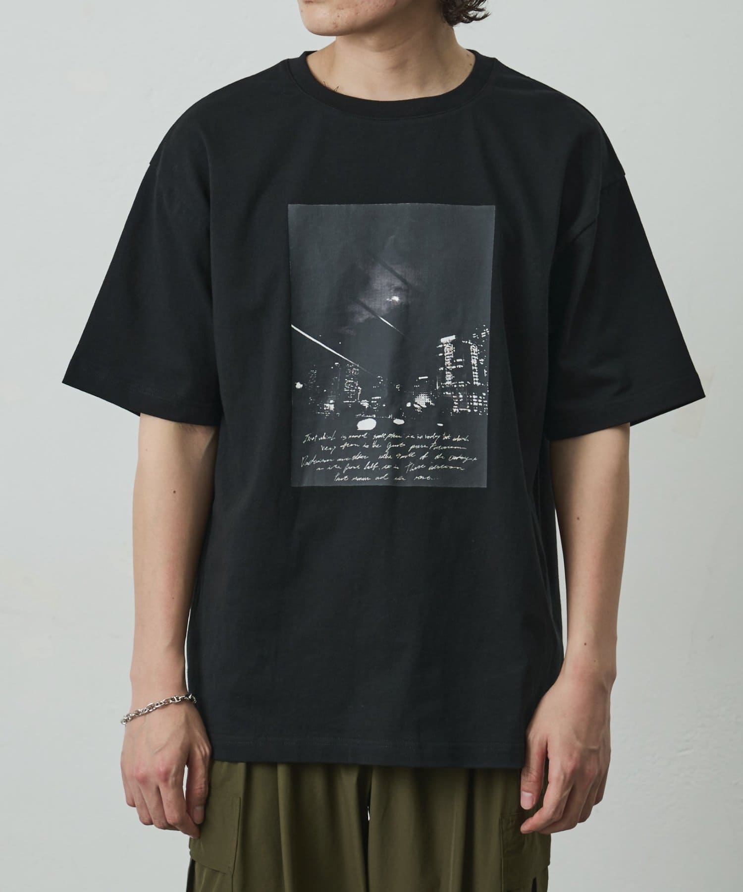 COLONY 2139(コロニー トゥーワンスリーナイン) スクエアフォトプリントTシャツ