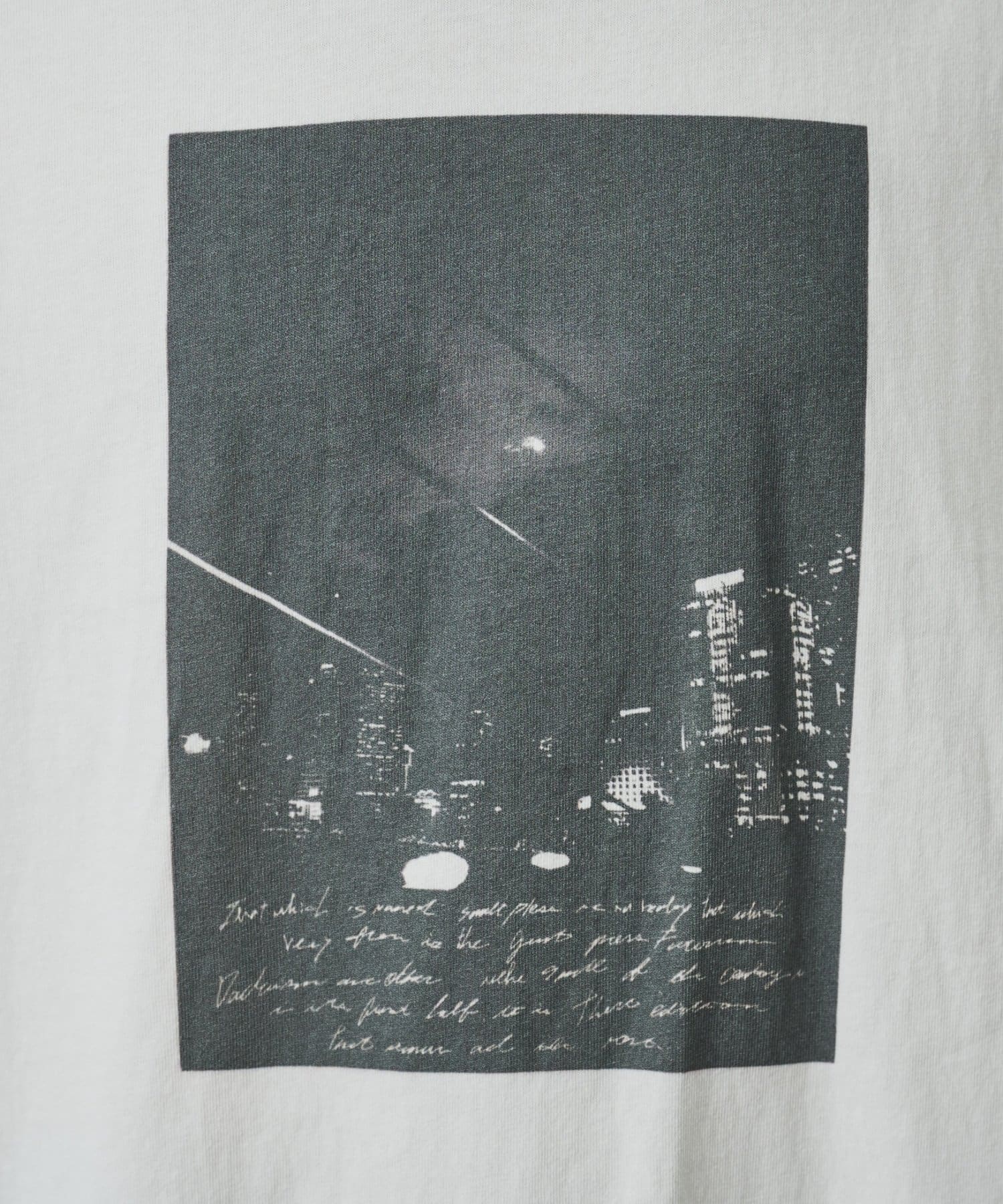 COLONY 2139(コロニー トゥーワンスリーナイン) スクエアフォトプリントTシャツ