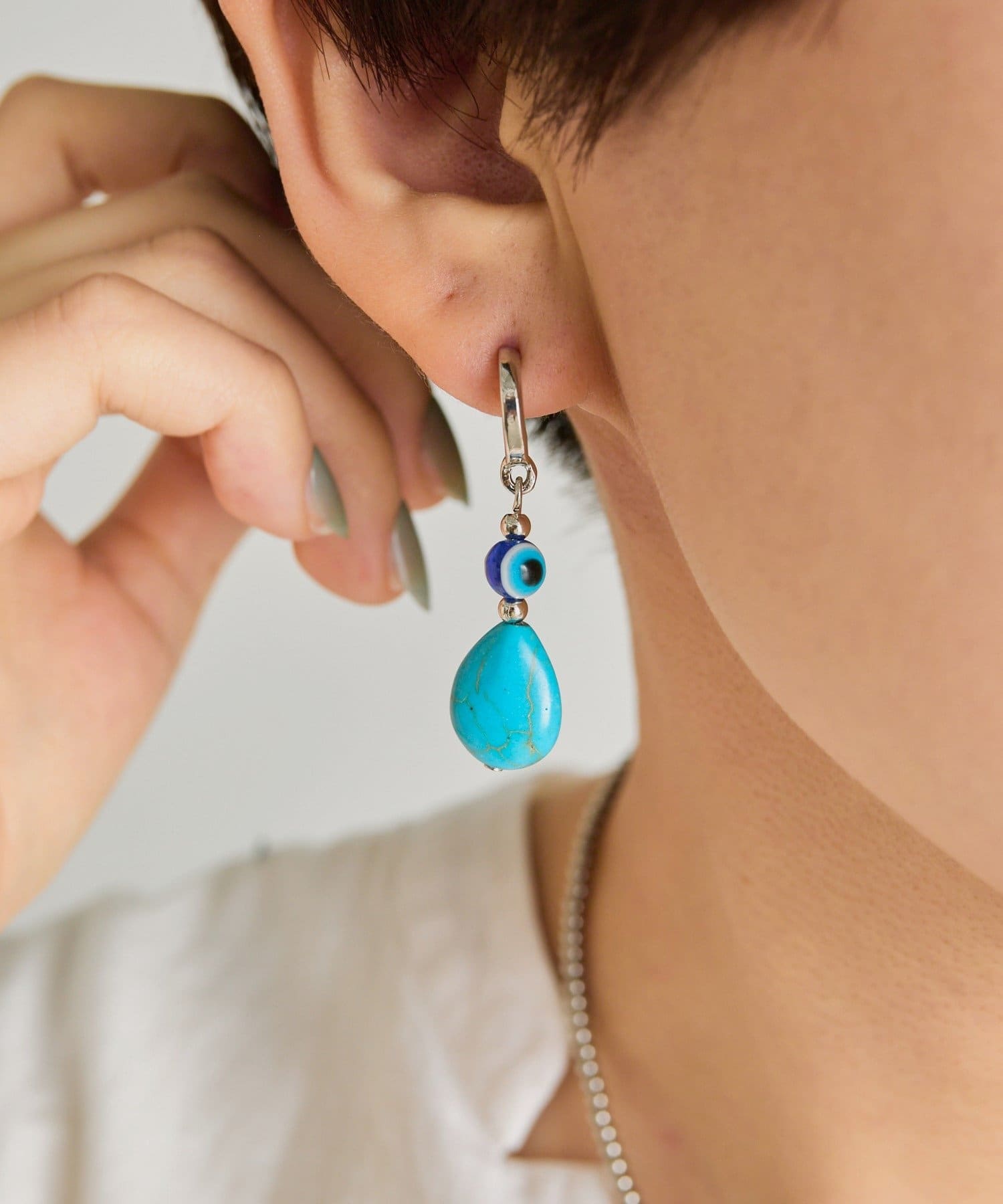 ear PAPILLONNER(イア パピヨネ) 《チタンポスト》ドロップピアス