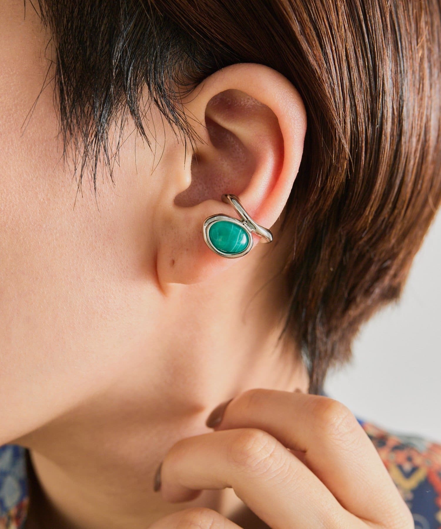 ear PAPILLONNER(イア パピヨネ) ポイントカラーイヤーカフ