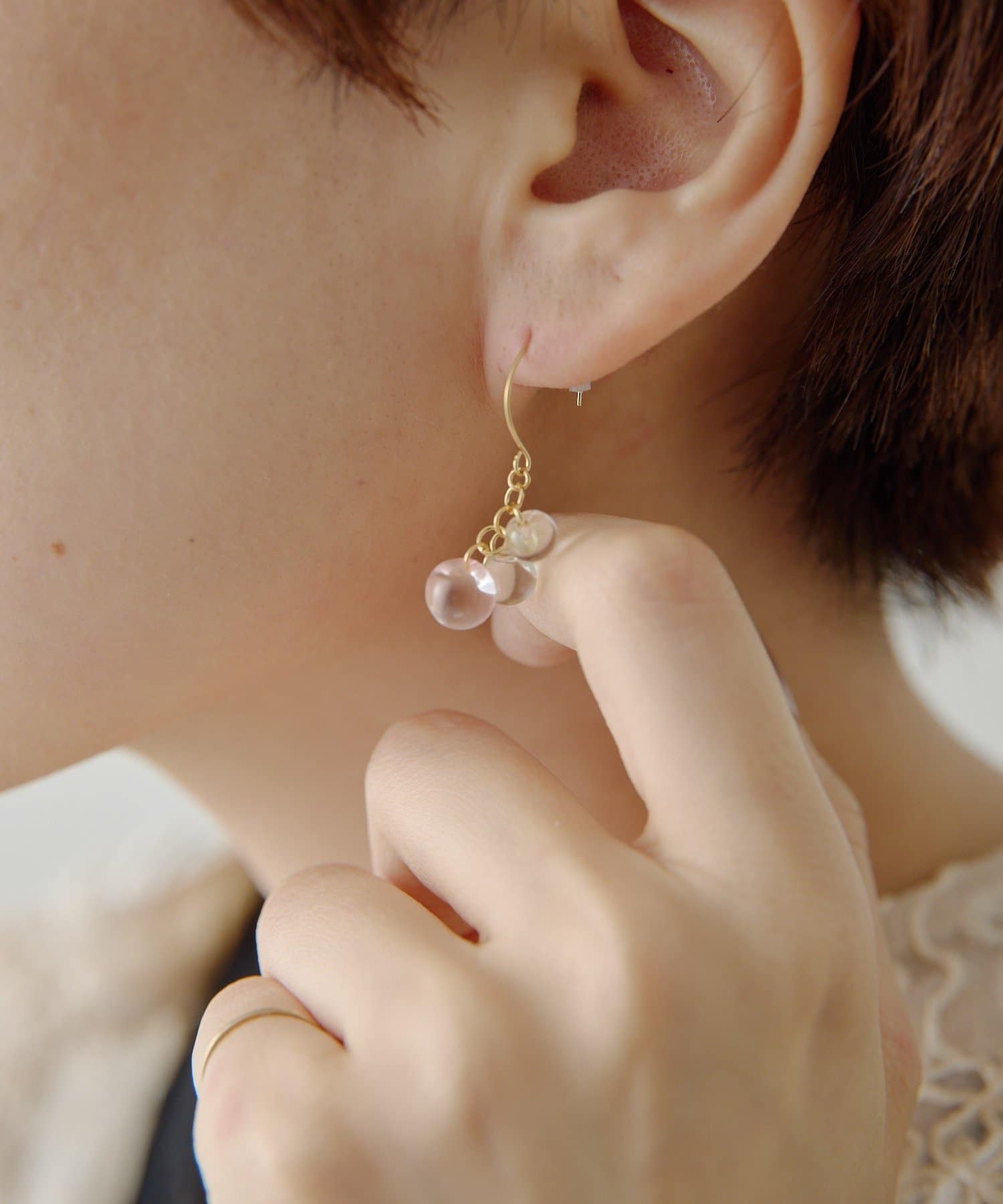 ear PAPILLONNER(イア パピヨネ) クリアグラデーションピアス