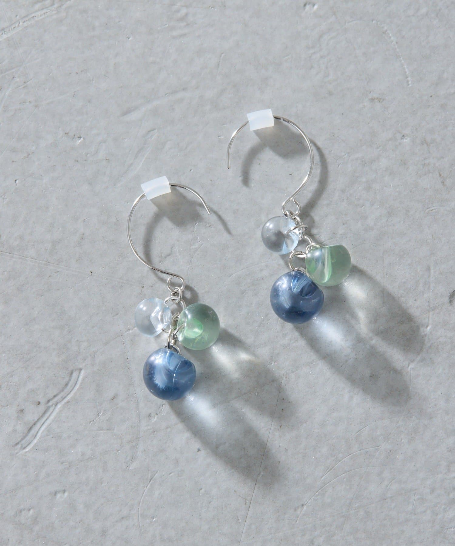 ear PAPILLONNER(イア パピヨネ) クリアグラデーションピアス