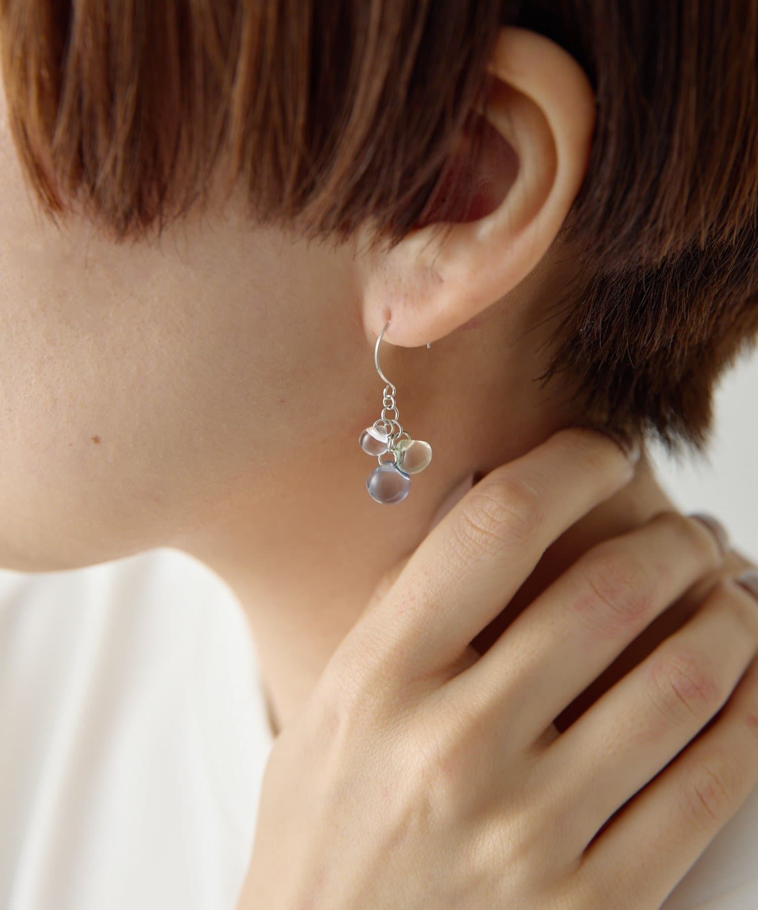 ear PAPILLONNER(イア パピヨネ) クリアグラデーションピアス