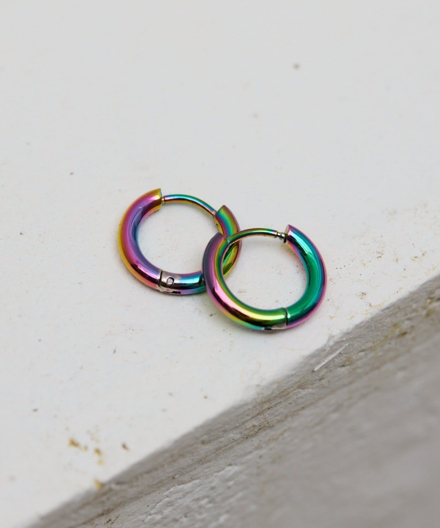 ear PAPILLONNER(イア パピヨネ) 《金属アレルギー対応/ステンレス》オーロラ15ｍｍフープピアス