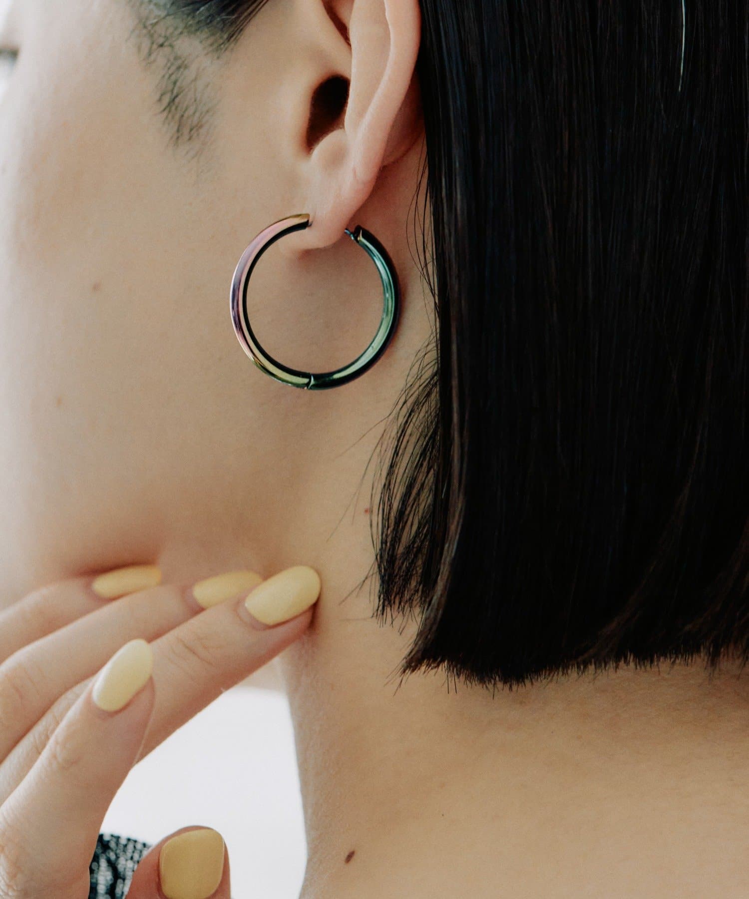 ear PAPILLONNER(イア パピヨネ) 《金属アレルギー対応/ステンレス》オーロラ30ｍｍフープピアス
