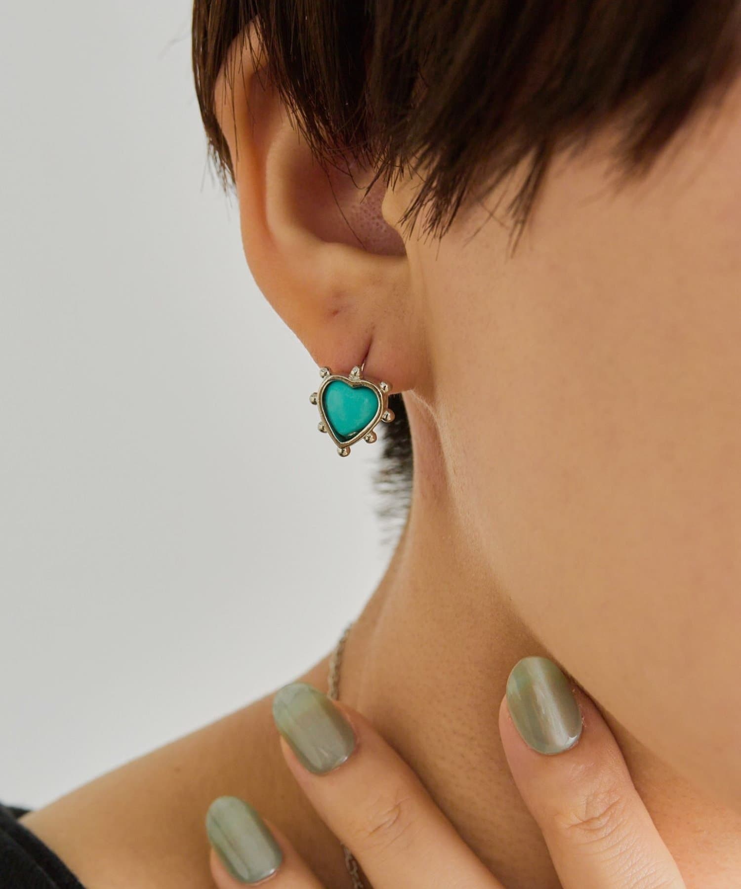 ear PAPILLONNER(イア パピヨネ) ターコイズハートストーンピアス