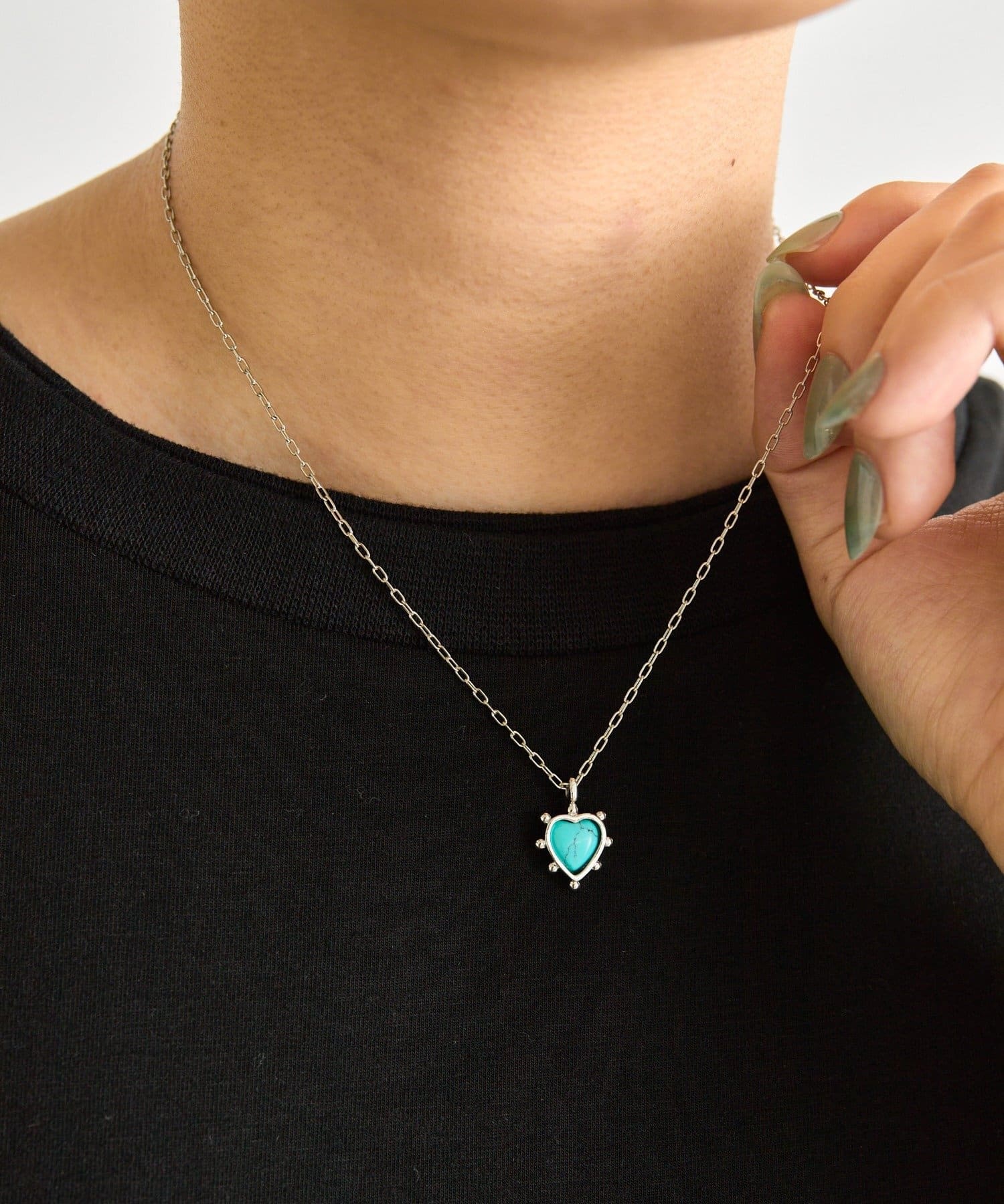 ear PAPILLONNER(イア パピヨネ) 《WEB＆一部店舗限定》ターコイズハートストーンネックレス