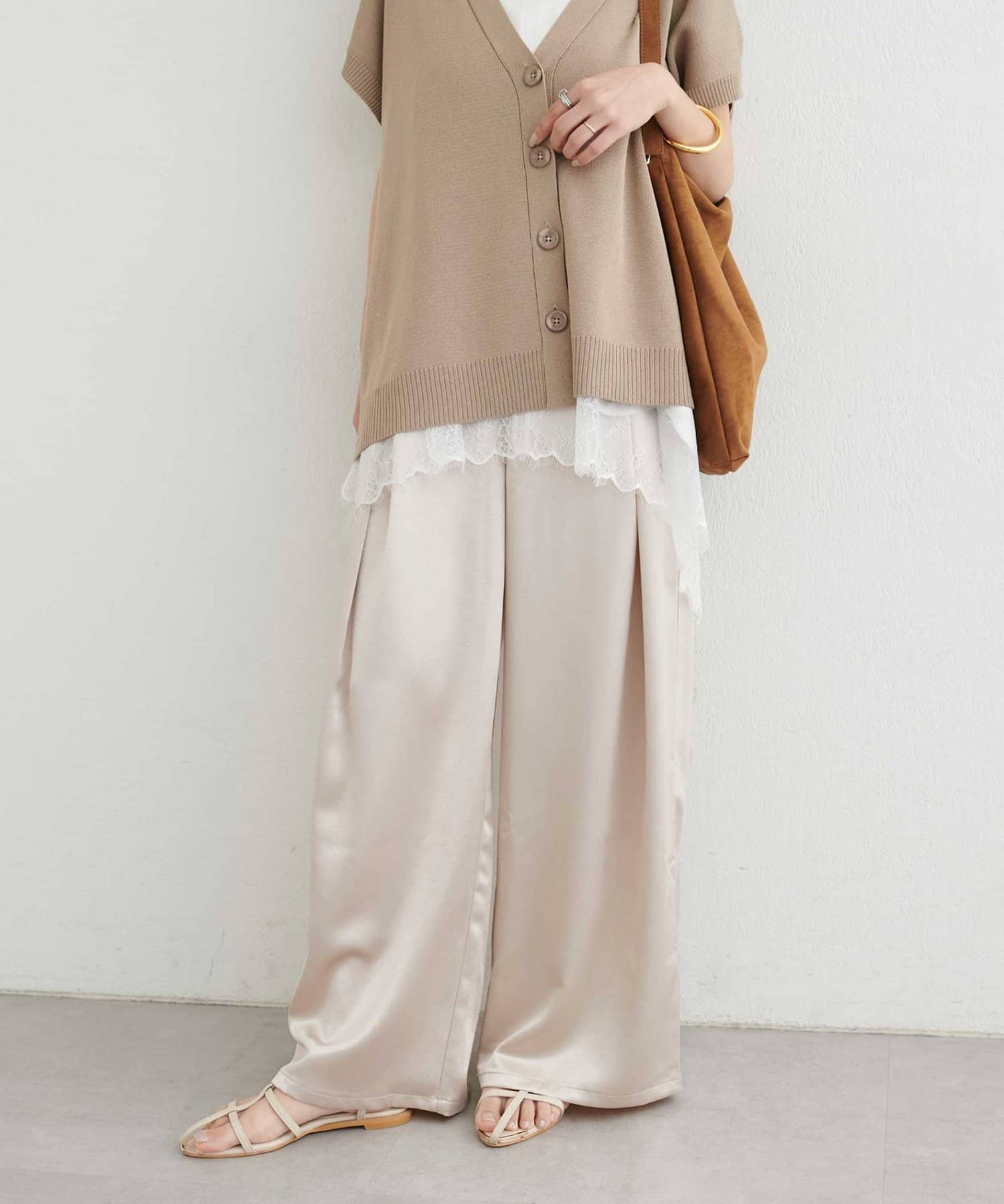 LARUTA(ラルータ) サテンタックワイドパンツ