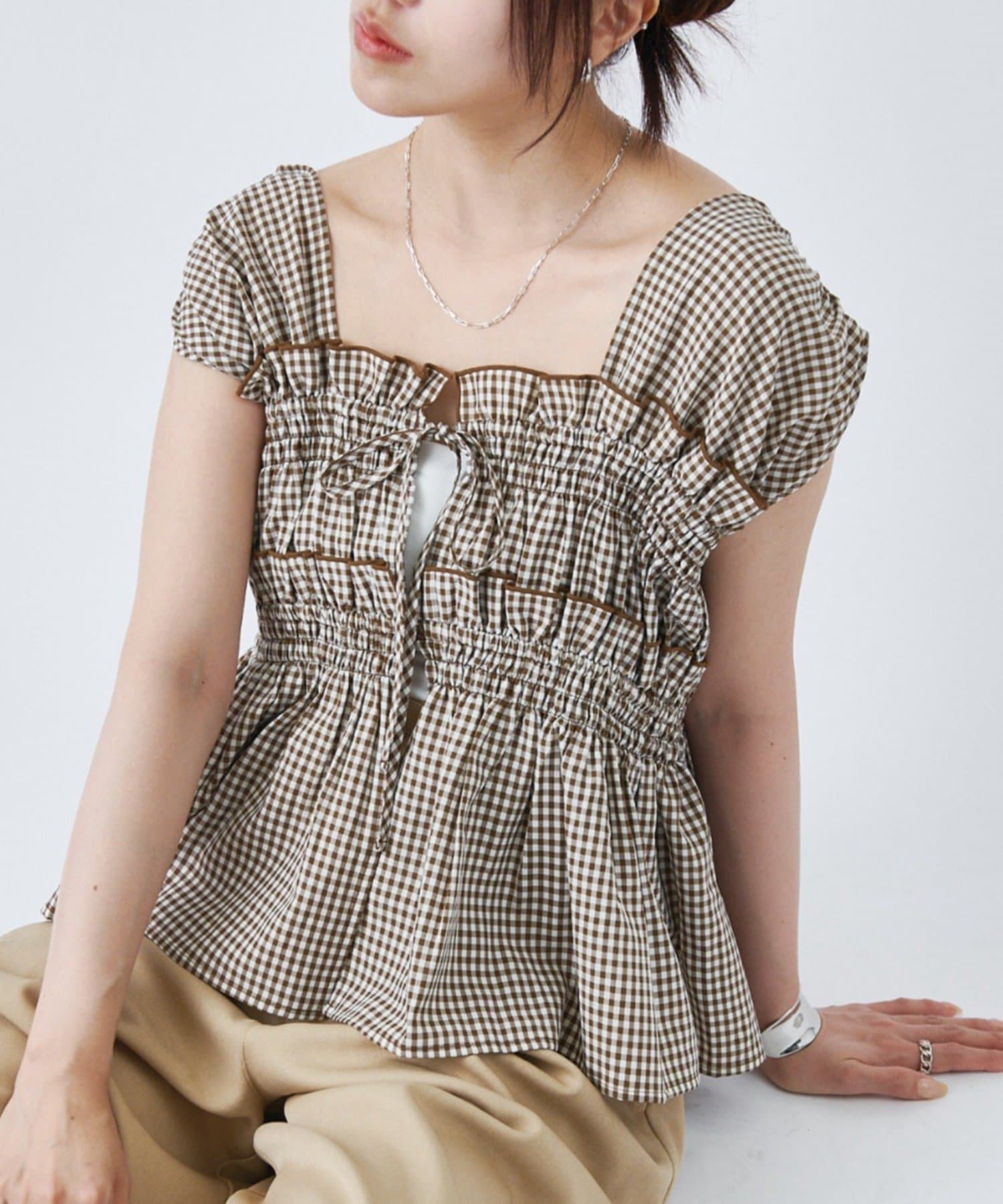COLONY 2139(コロニー トゥーワンスリーナイン) 【前後2WAY/WEB限定】チェック柄シャーリングノースリブラウス
