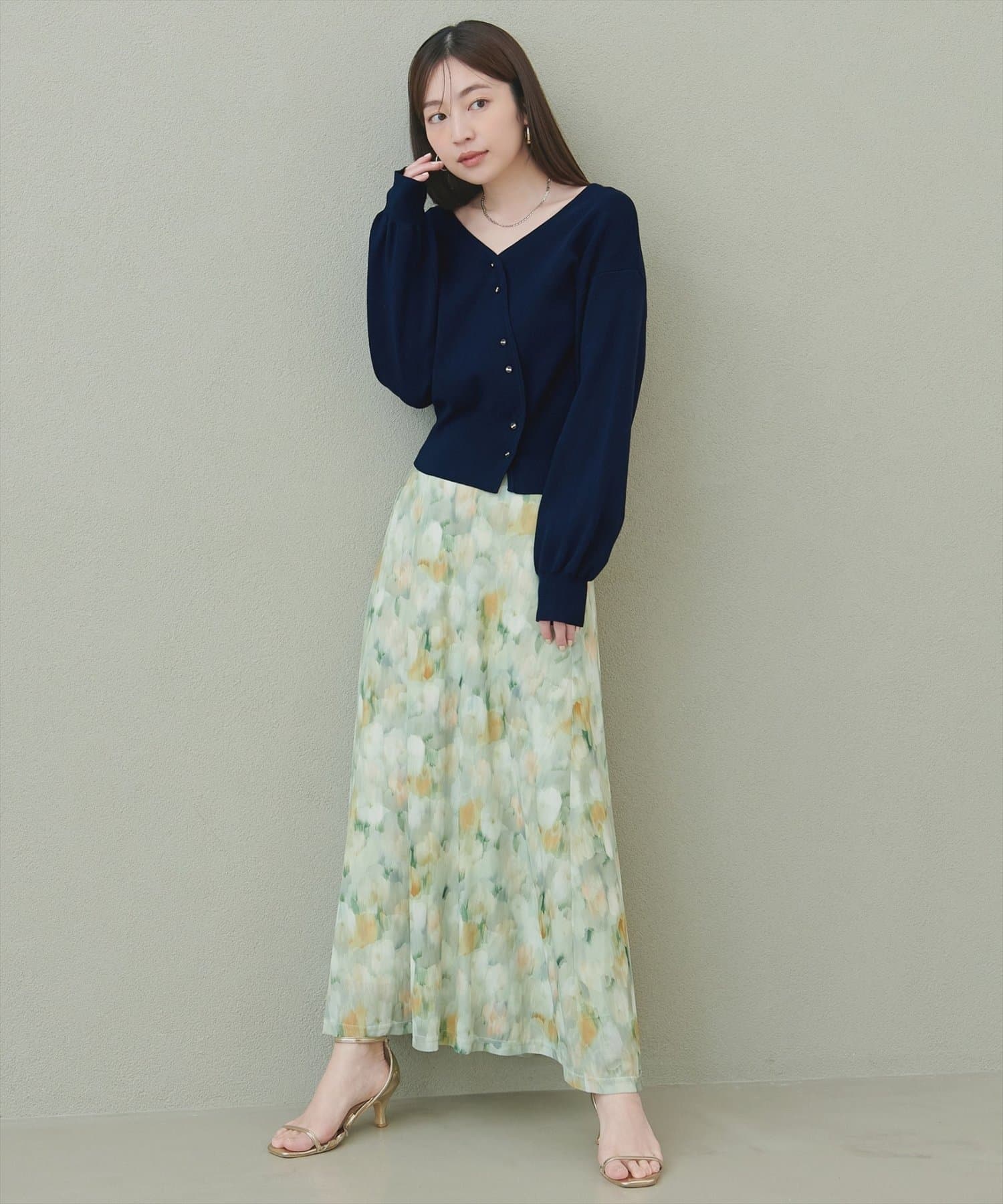 NICE CLAUP / OLIVE des OLIVE OUTLET(ナイスクラップ  / オリーブ デ オリーブ アウトレット) 【natural couture】アシメデザイン釦カーデ