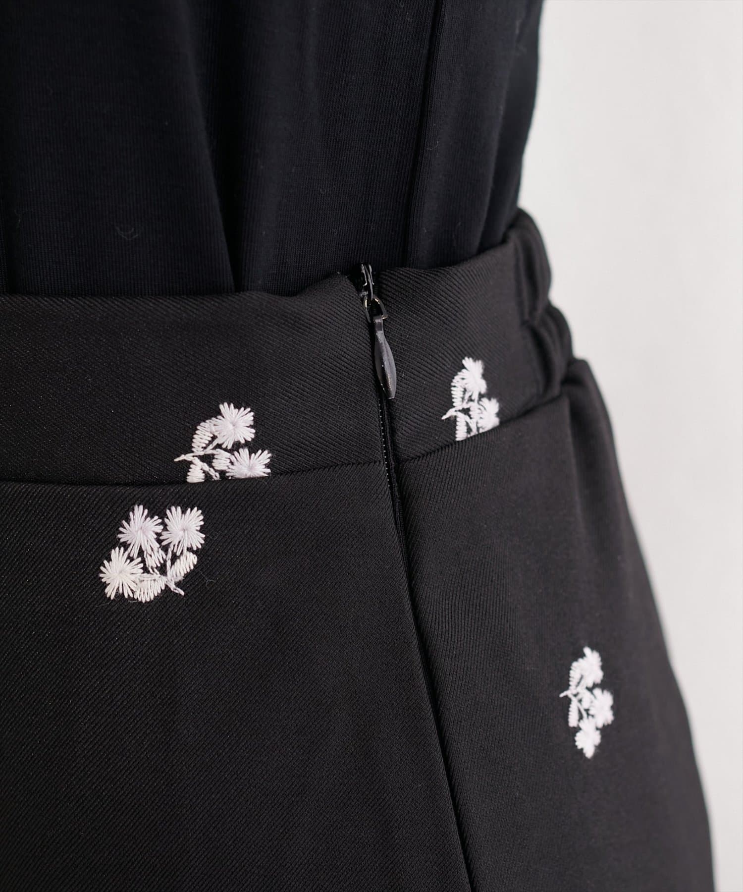 NICE CLAUP / OLIVE des OLIVE OUTLET(ナイスクラップ  / オリーブ デ オリーブ アウトレット) 【natural couture】花柄ツイルナロースカート