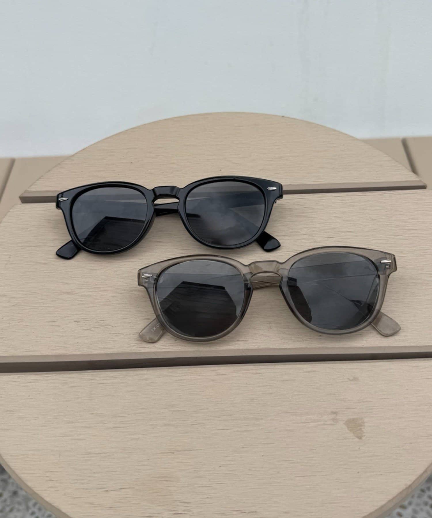 COLONY 2139(コロニー トゥーワンスリーナイン) 【調光/UNISEX】ウェリントンサングラス