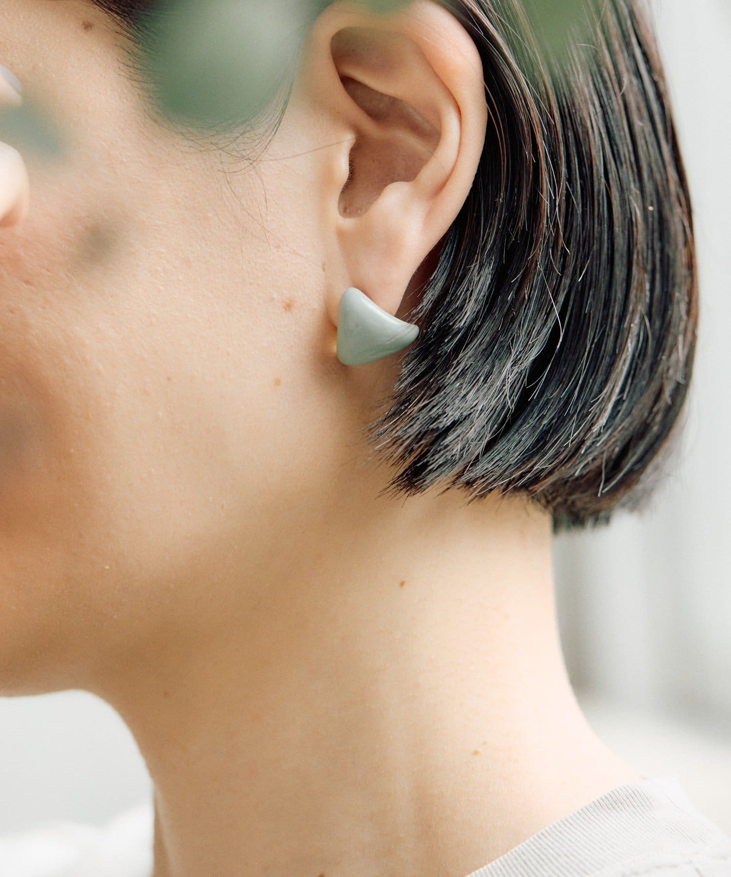 OUTLET(アウトレット) 【ear PAPILLONNER】カラートライアングルピアス