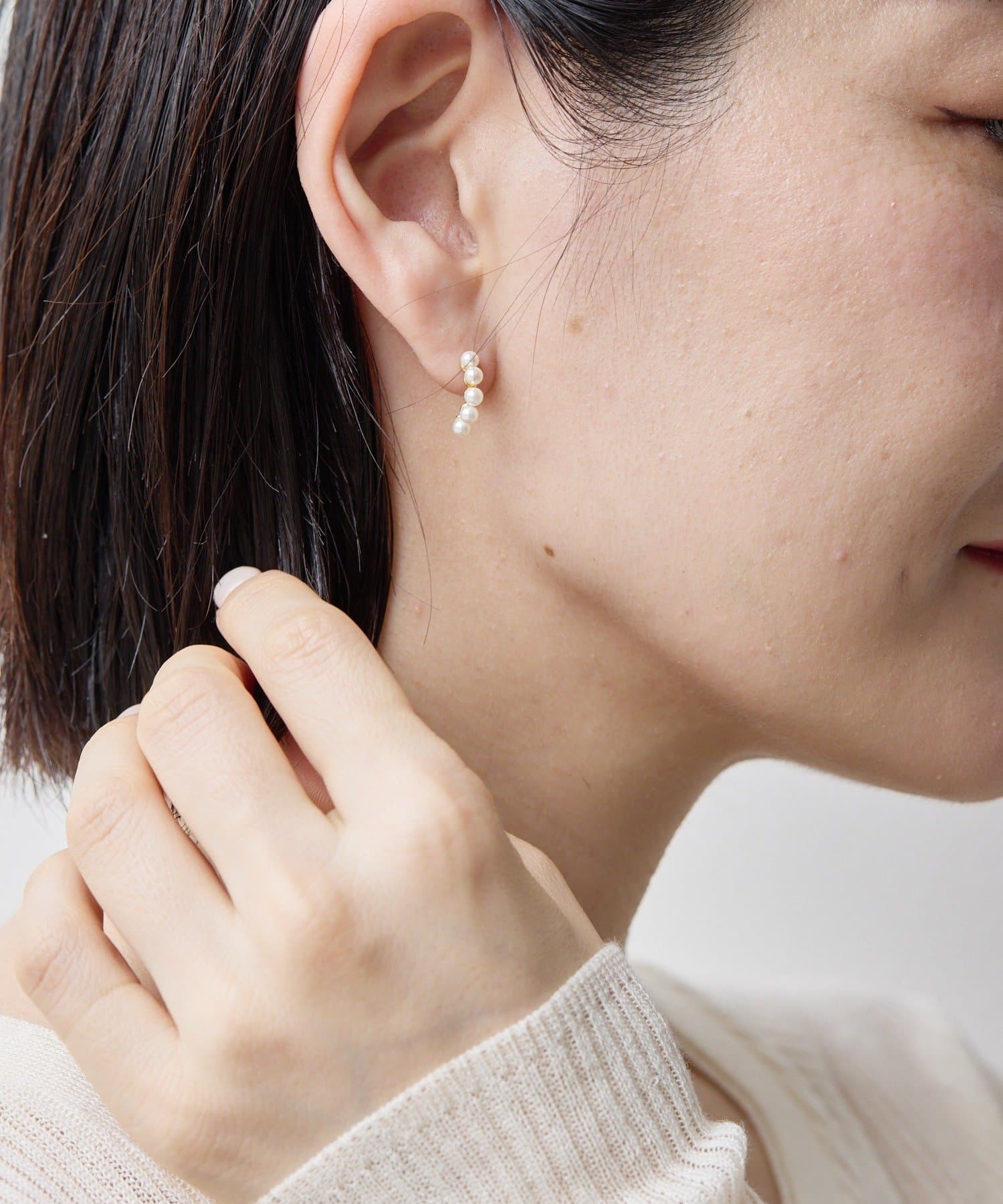 ear PAPILLONNER(イア パピヨネ) 《スターリングシルバー使用》アールパールピアス