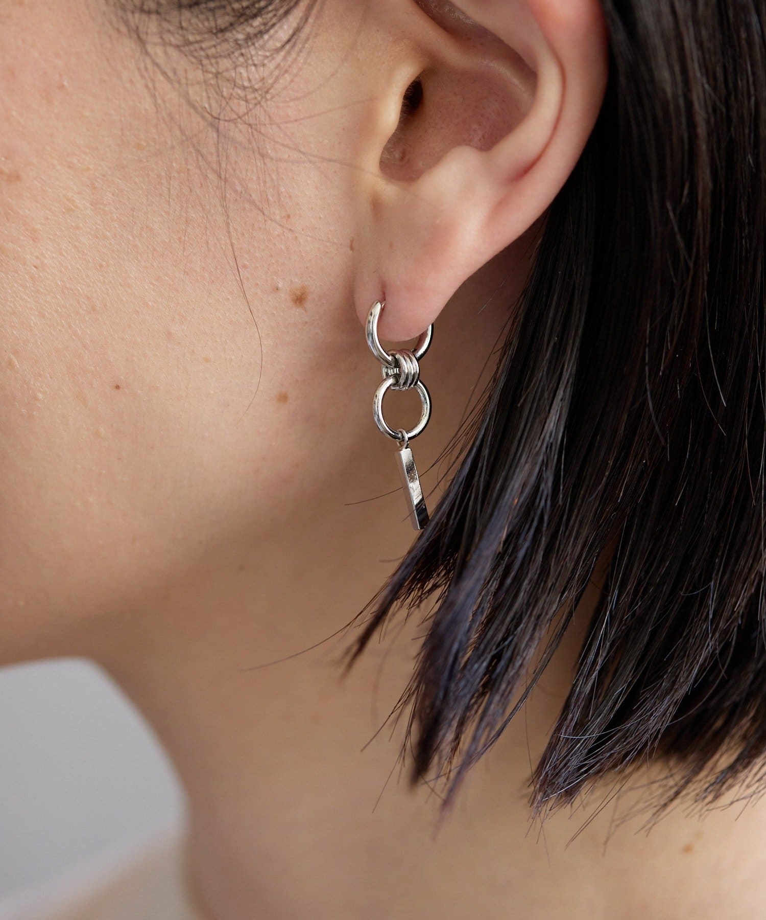 ear PAPILLONNER(イア パピヨネ) 2WAYバー付ダブルフープピアス