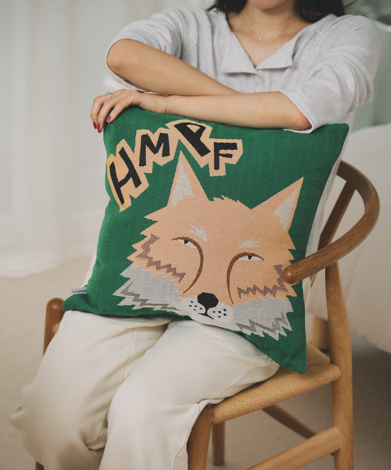 BIRTHDAY BAR(バースデイバー) animal Jacquard cushioncover　クッションカバー
