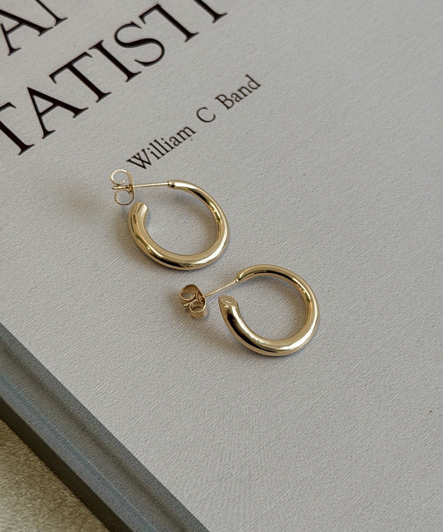3COINS(スリーコインズ) メタルカーブフープピアス