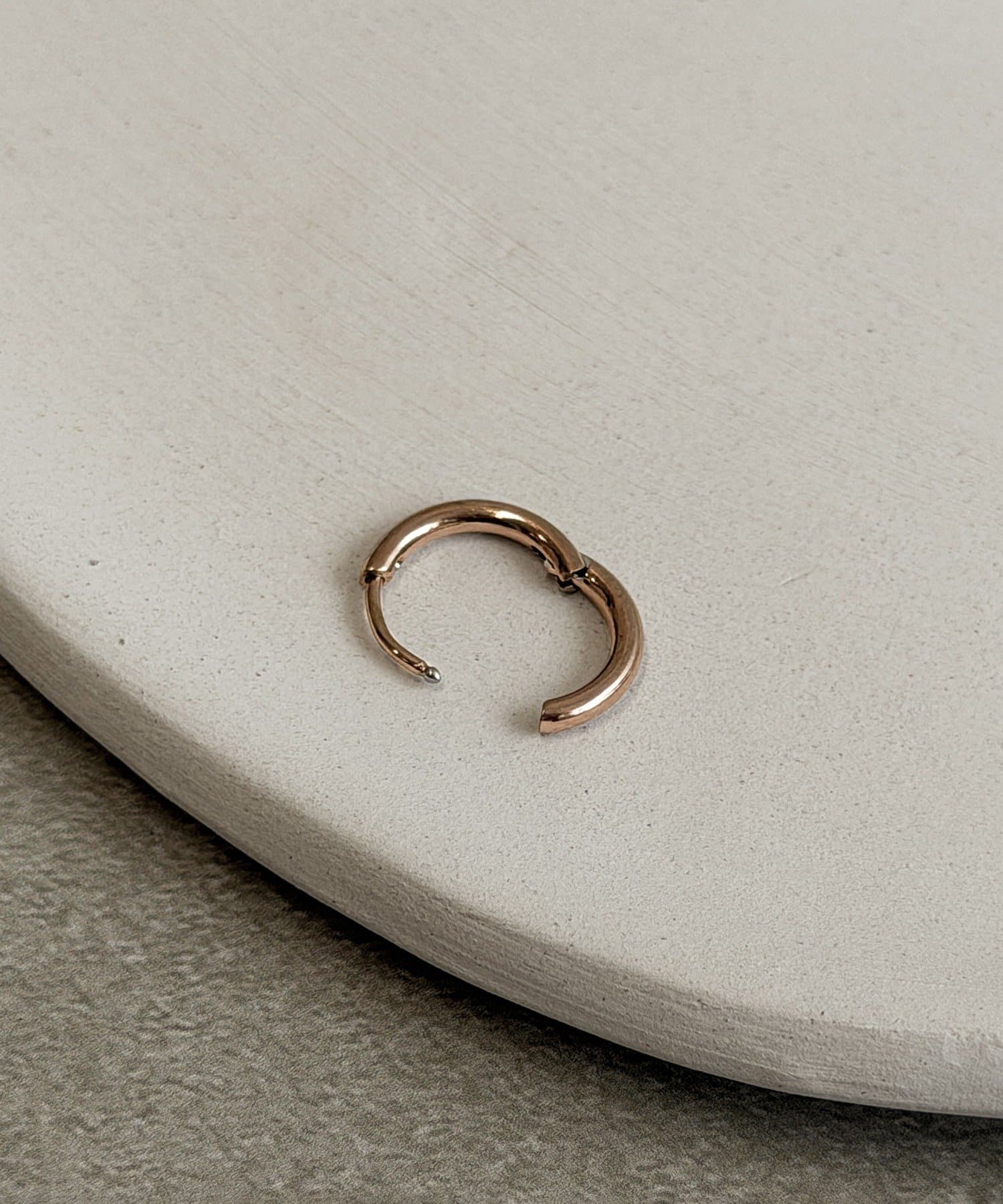 3COINS(スリーコインズ) ステンレス10mmフープワンタッチピアス