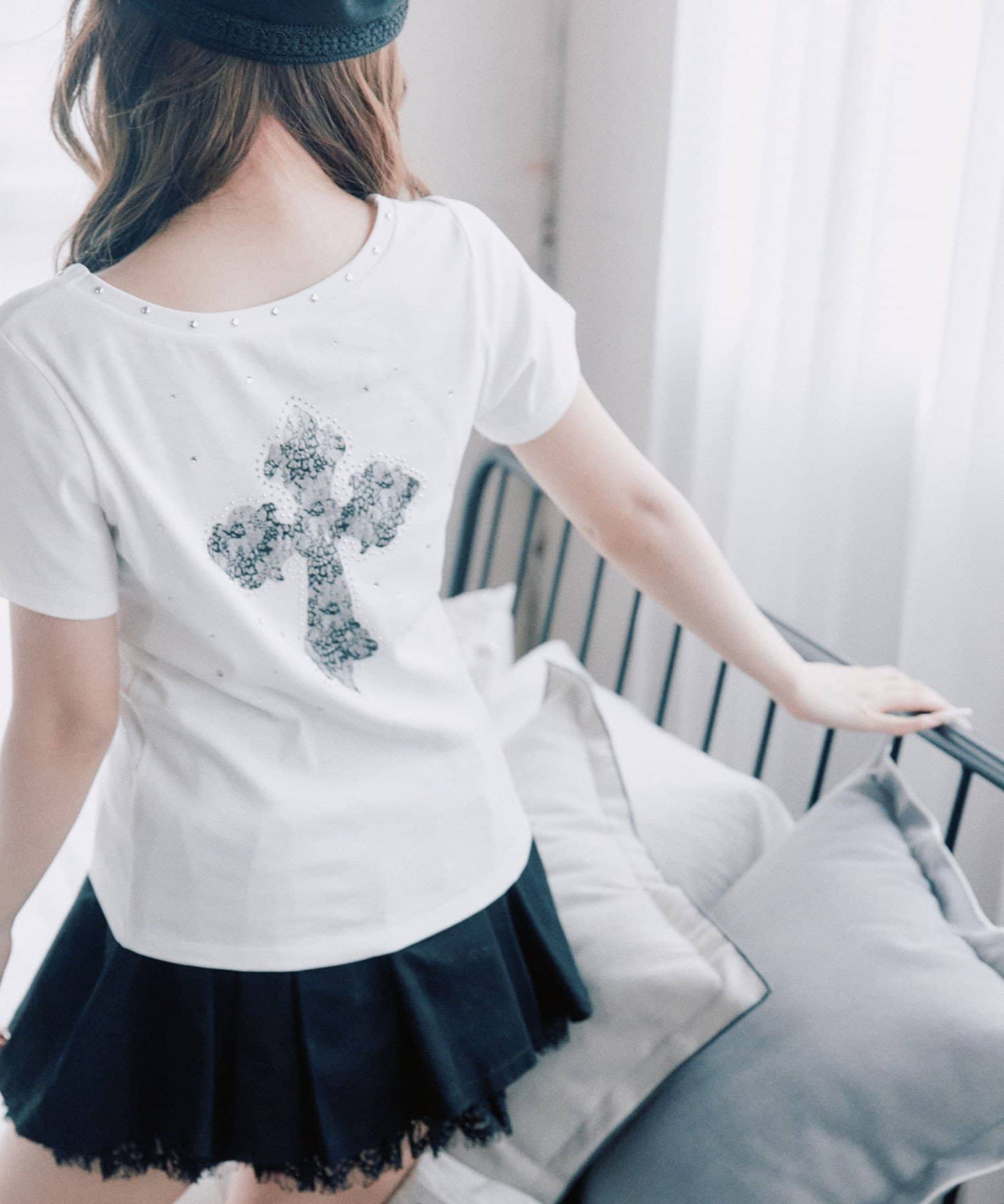 縦ロゴプリントTシャツ | OLIVE des OLIVE(オリーブ デ オリーブ