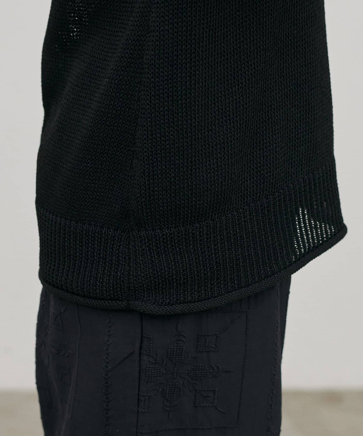 LARUTA(ラルータ) ［WEB限定］ドライタッチシアーVネックノースリ
