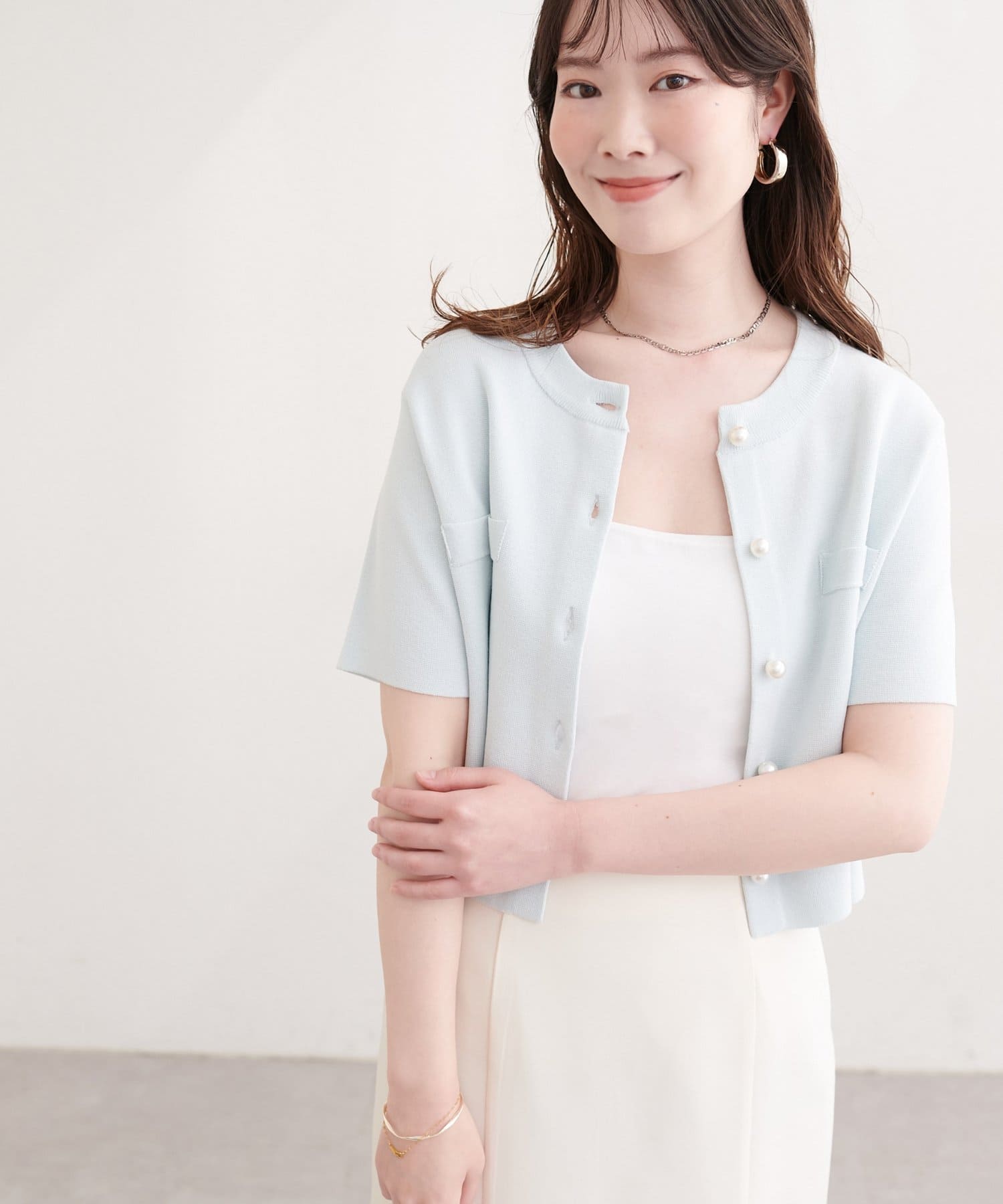 natural couture(ナチュラルクチュール) パール釦半袖ニットカーディガン