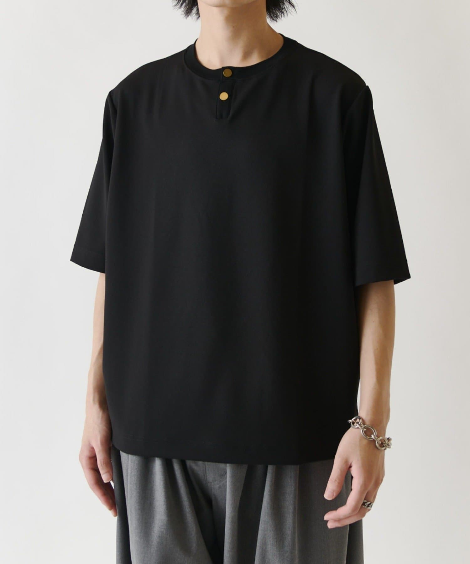 Lui's(ルイス) ジョーゼットヘンリーネックTシャツ