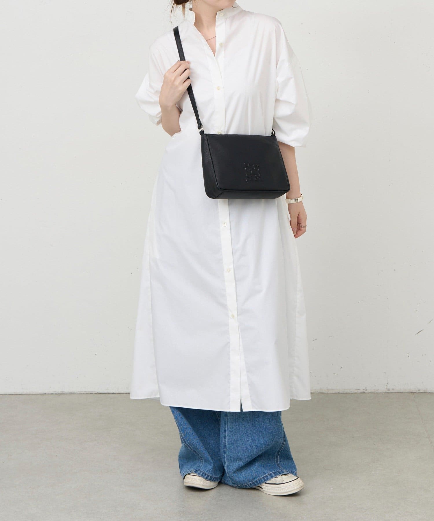 russet(ラシット) 《本革/270g》エンボスモノグラムショルダーバッグ