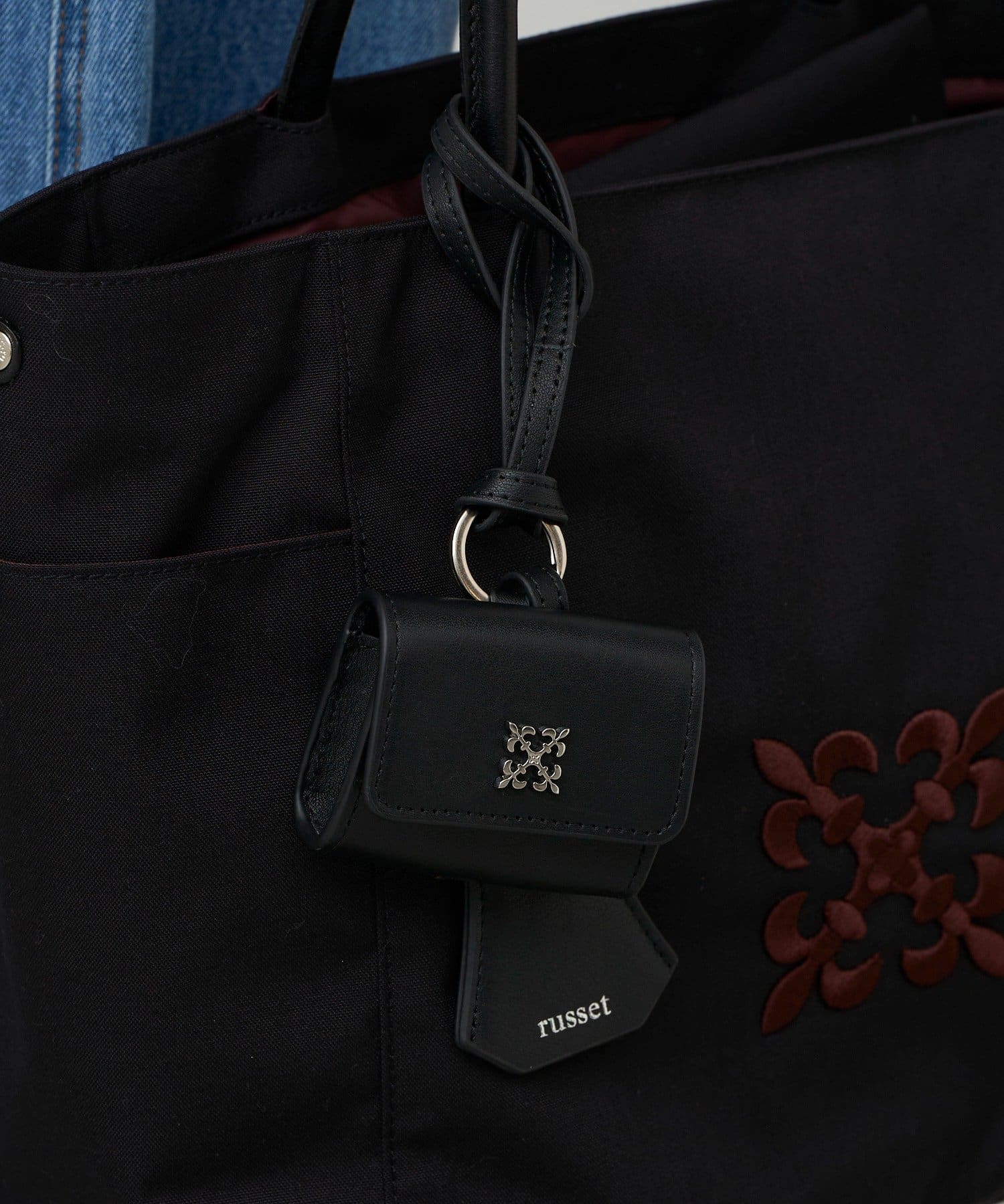 russet(ラシット) レザーイヤホンケースチャーム