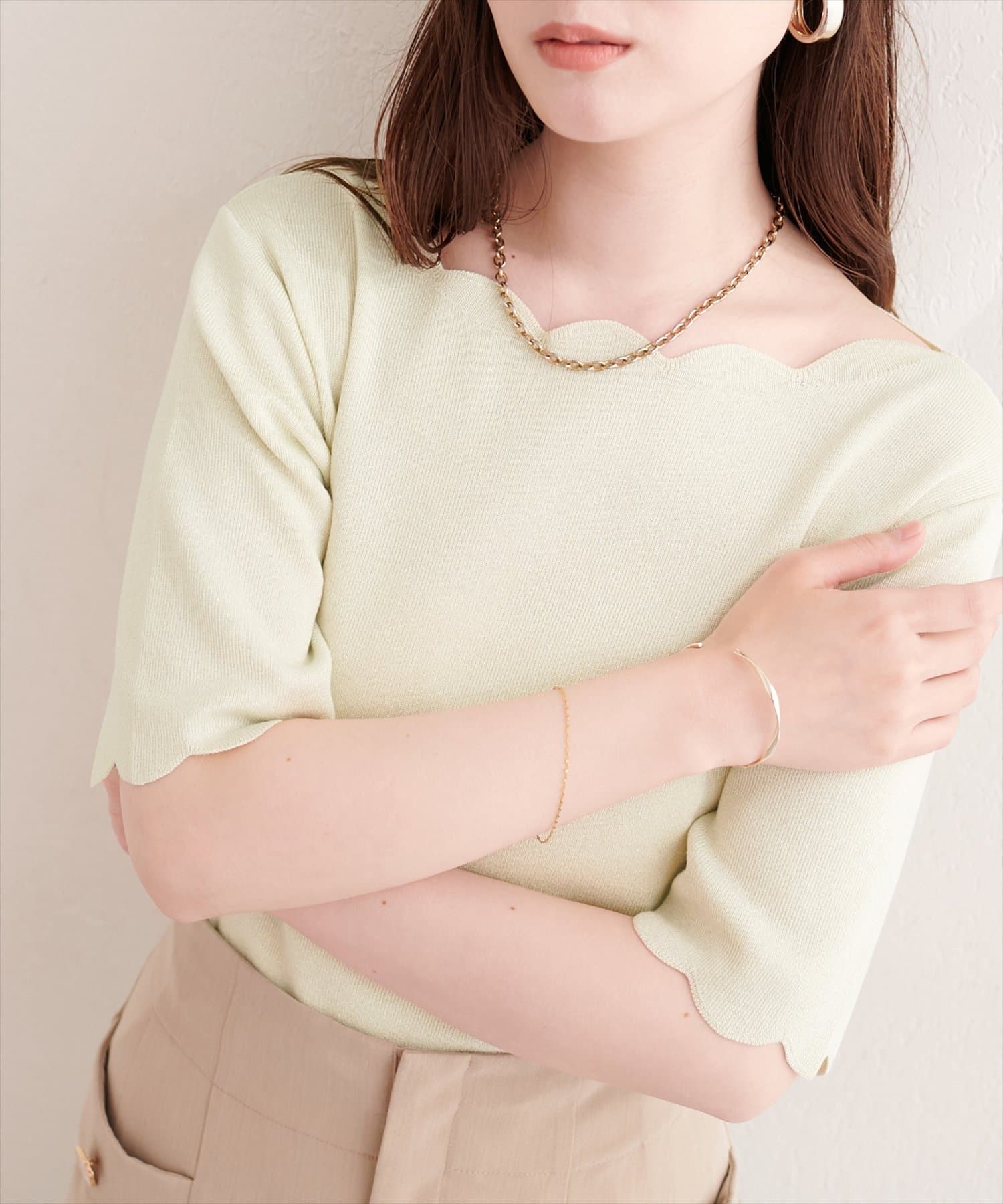 natural couture(ナチュラルクチュール) スカラップラメ５分袖ニット