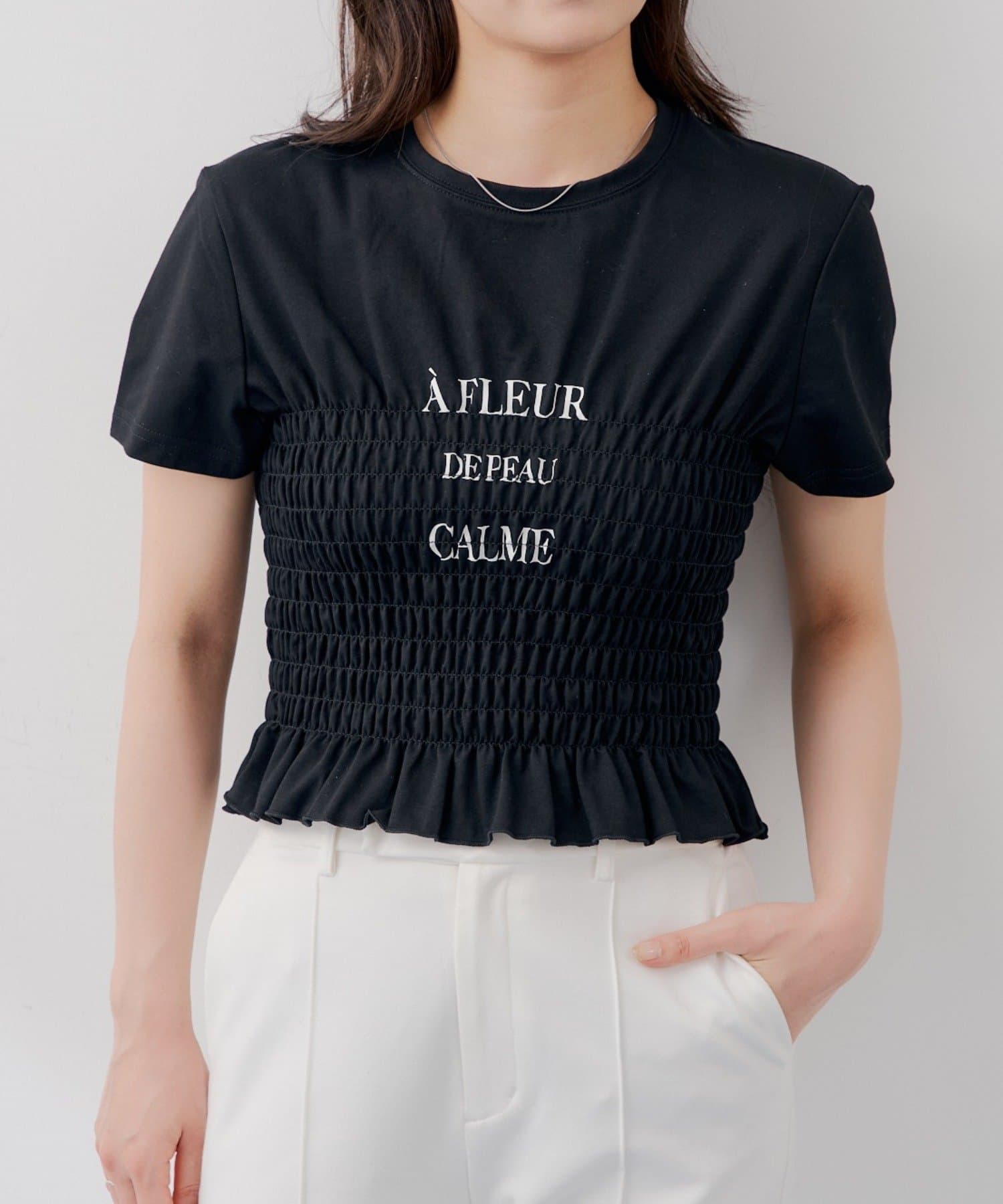 Chico(チコ) 【SALON  by Chico】3DフラワーシャーリングTシャツ