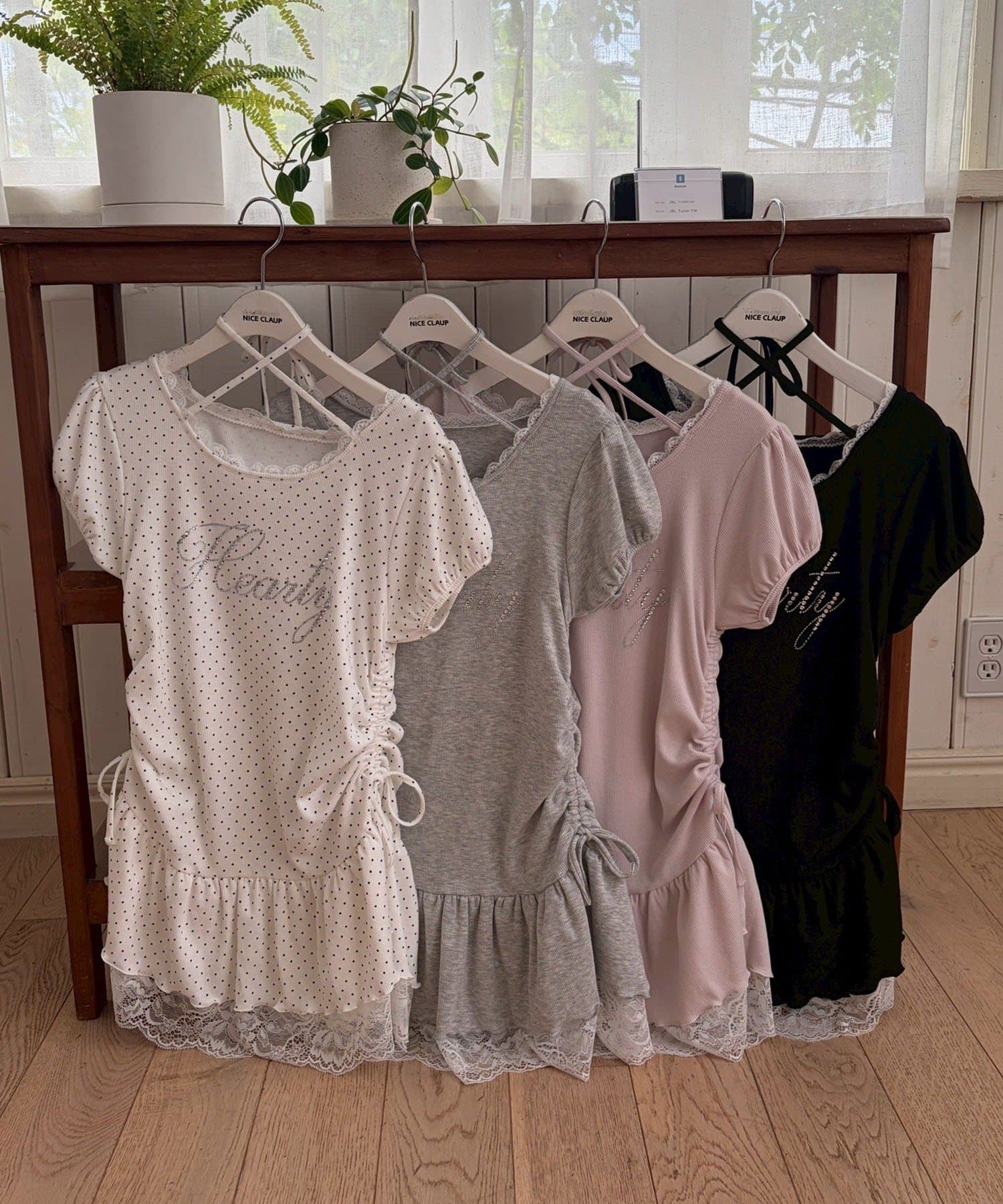 NICE CLAUP / OLIVE des OLIVE OUTLET(ナイスクラップ  / オリーブ デ オリーブ アウトレット) 【continuer】ドロスト裾レースチュニック