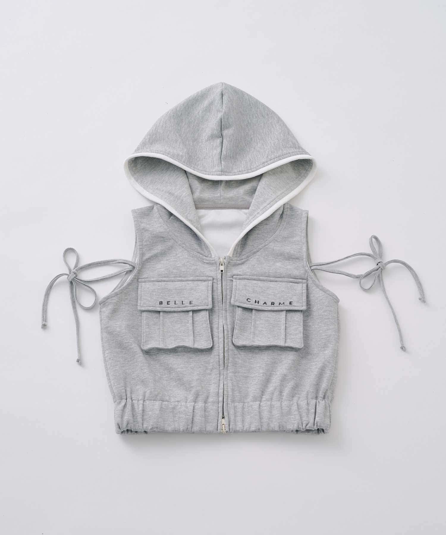 Belle Charme(ベルシャルム) Logo Pocket Sleevless Blouson