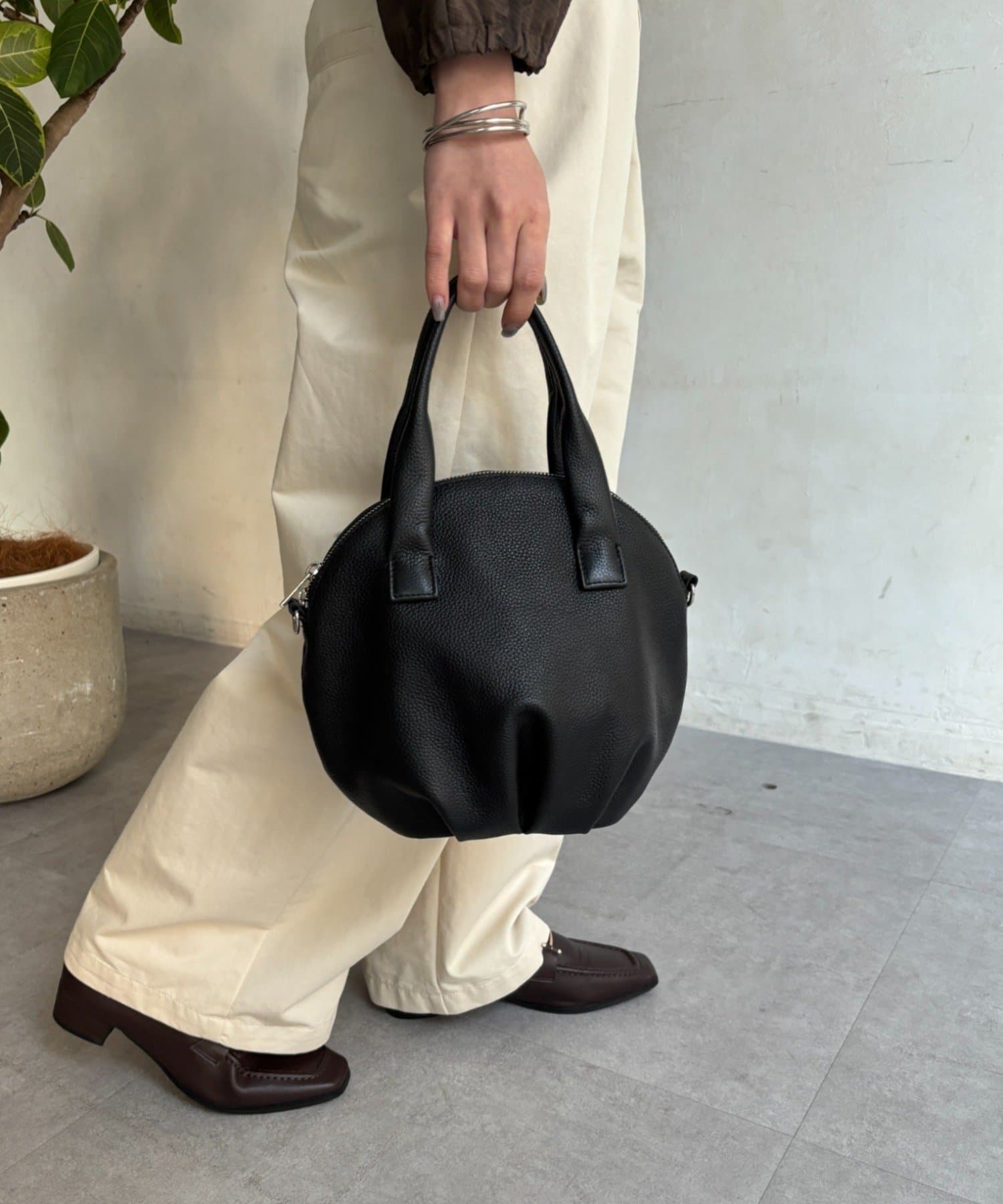 Jena　espace merveilleux(ジェナ　エスパスメルヴェイユ) 本革ギャザーボストンBAG