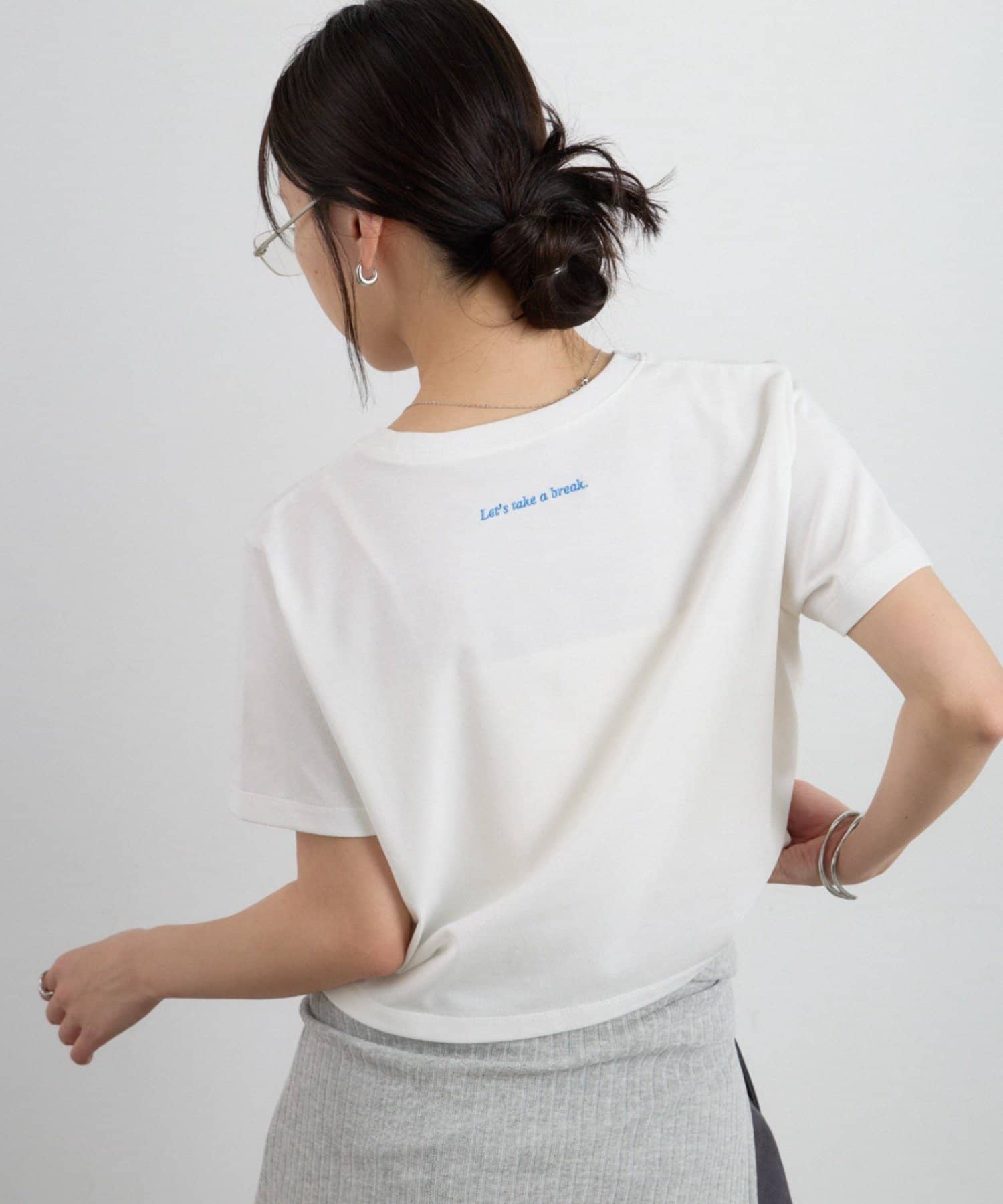 COLONY 2139(コロニー トゥーワンスリーナイン) 【PIKO企画/WEB限定/リバイバル】バックロゴ刺繍コンパクトTシャツ