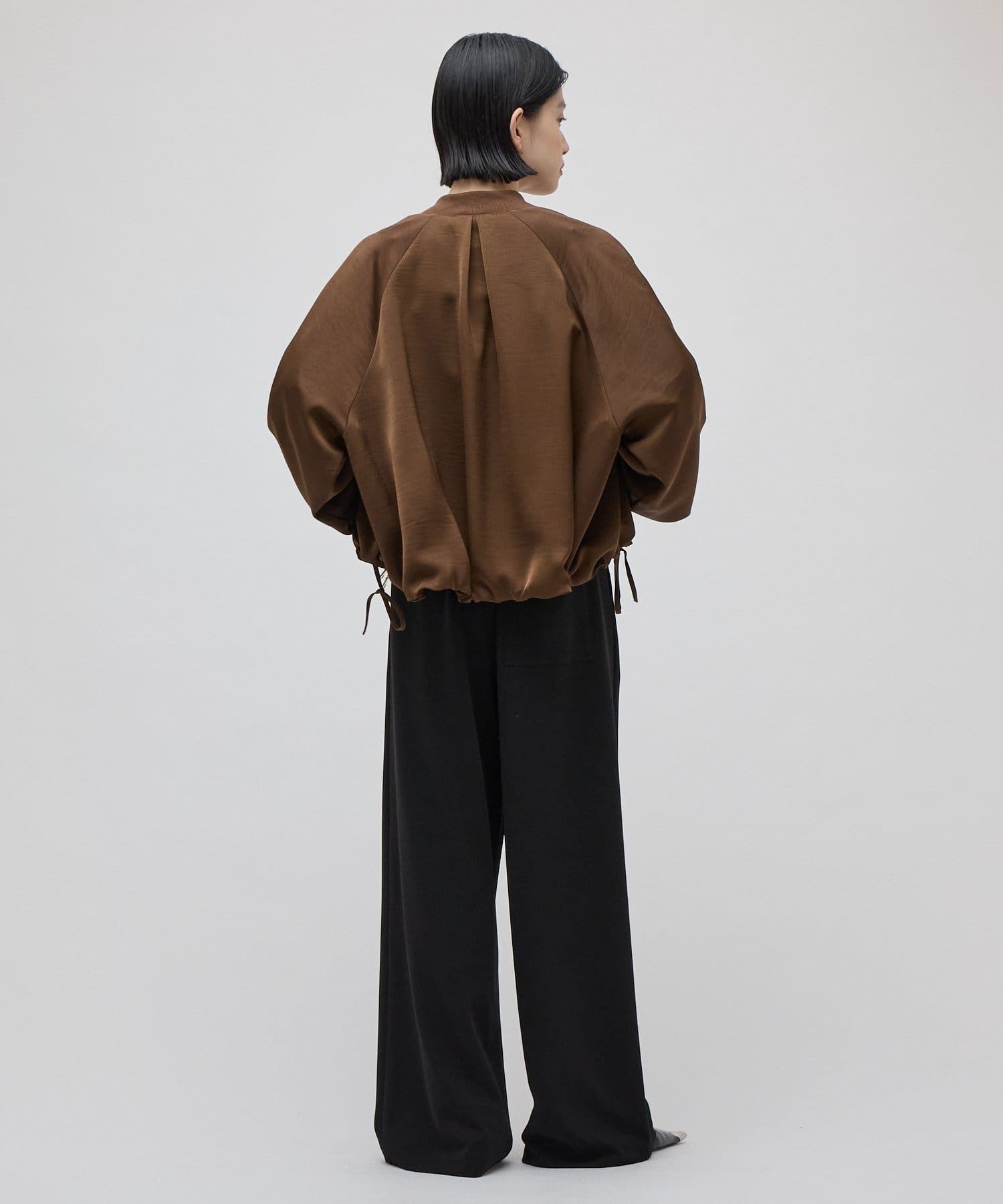 Lui's(ルイス) サテンボリュームブルゾン 26aw