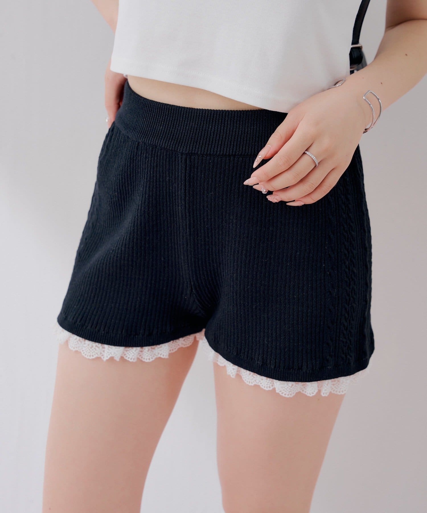 Chico(チコ) 【セットアップ対応】レースレイヤードニットショートパンツ