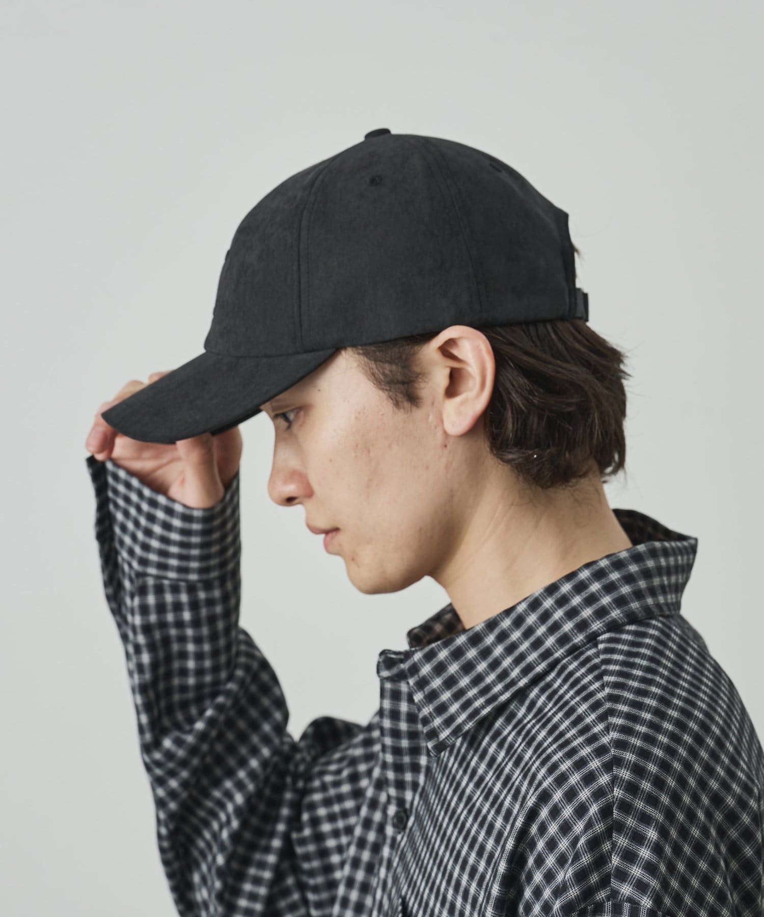 COLONY 2139(コロニー トゥーワンスリーナイン) 【UNISEX】スエードライク刺繍ロゴキャップ